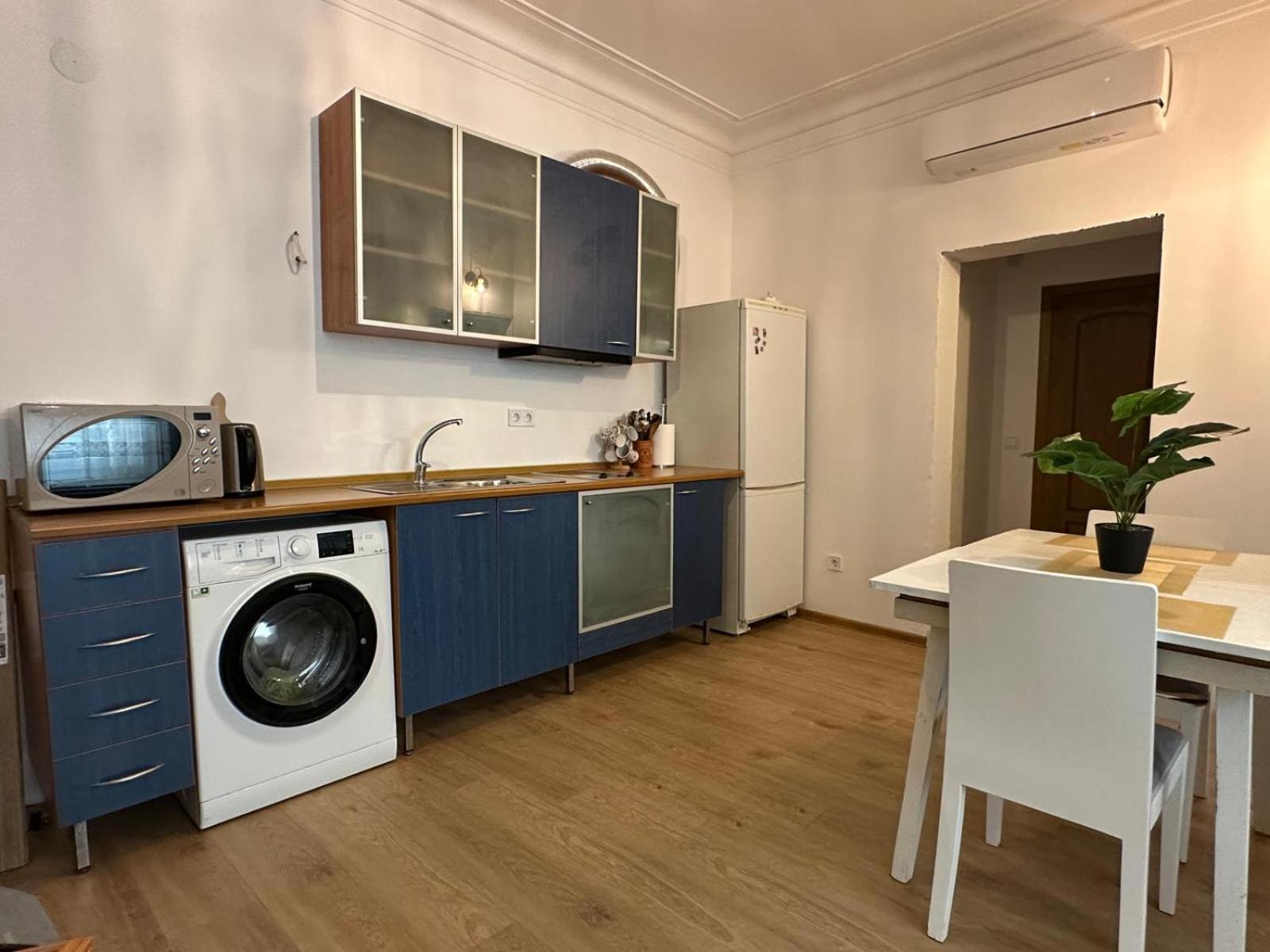 Spacious 1BR Apartment in Central Sofia, Next to University