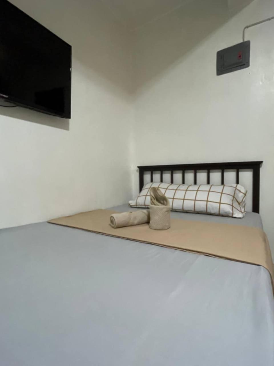 D and A Transient Inn Taguig