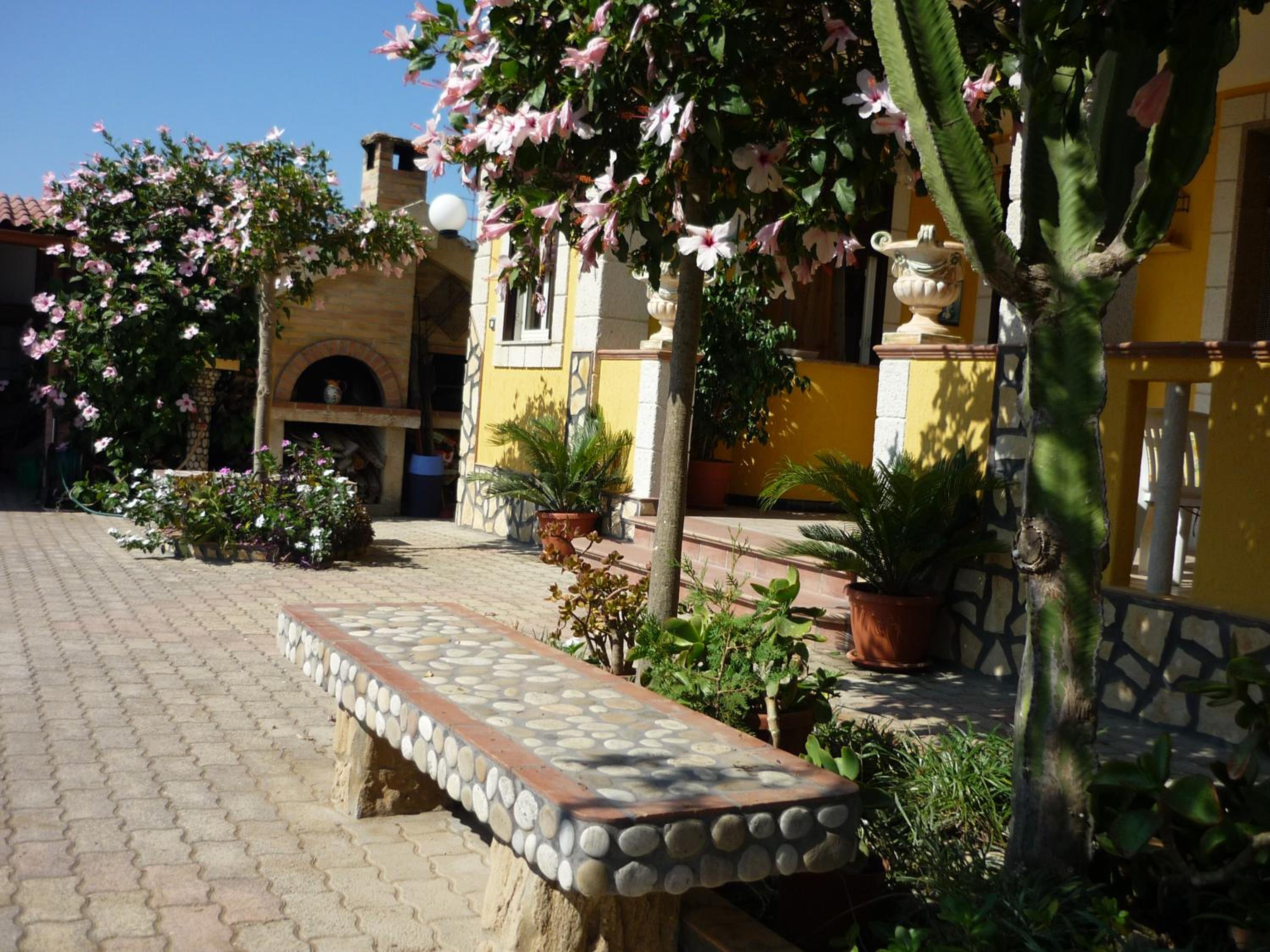 Photo 27