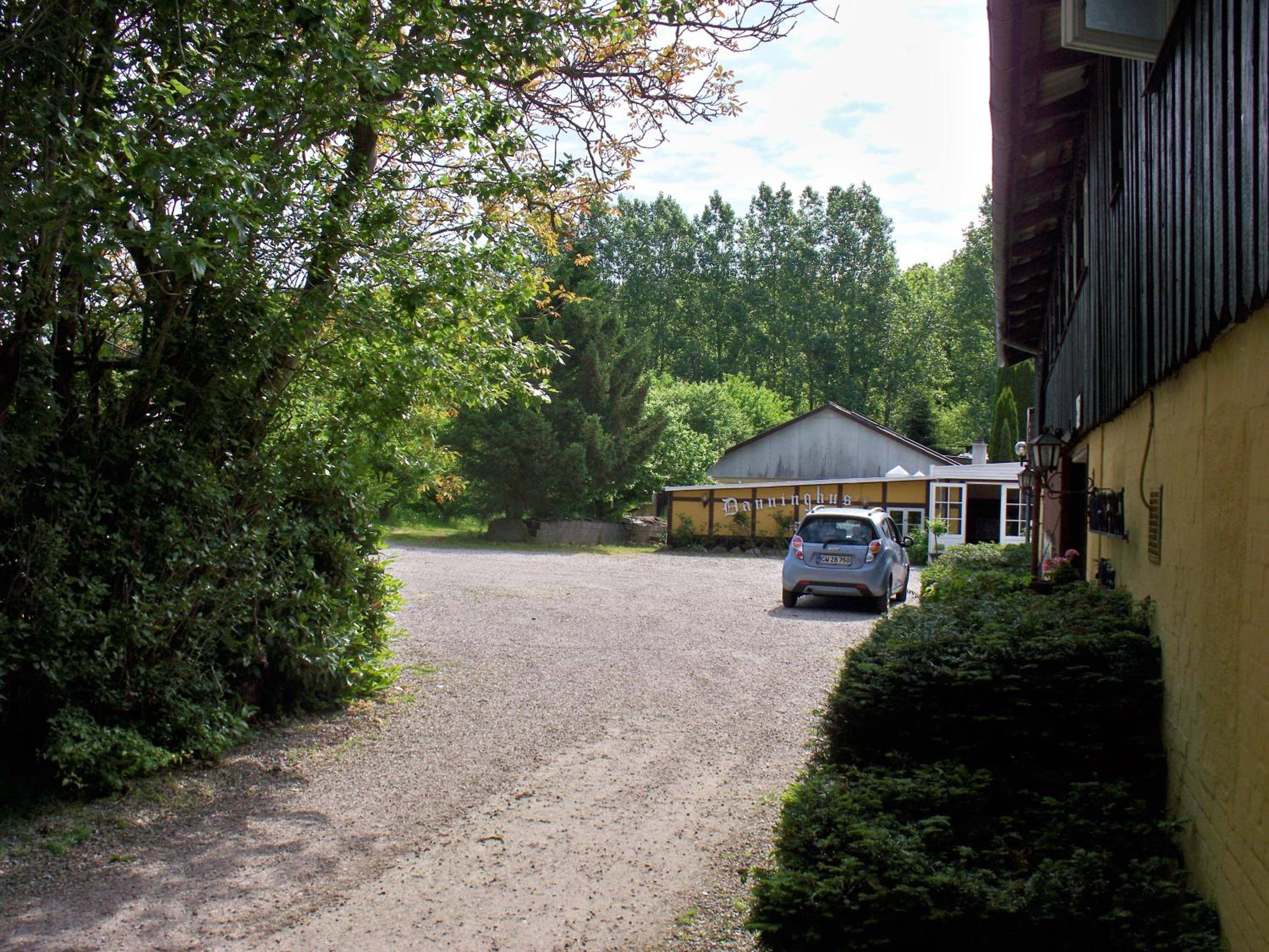 Photo 51