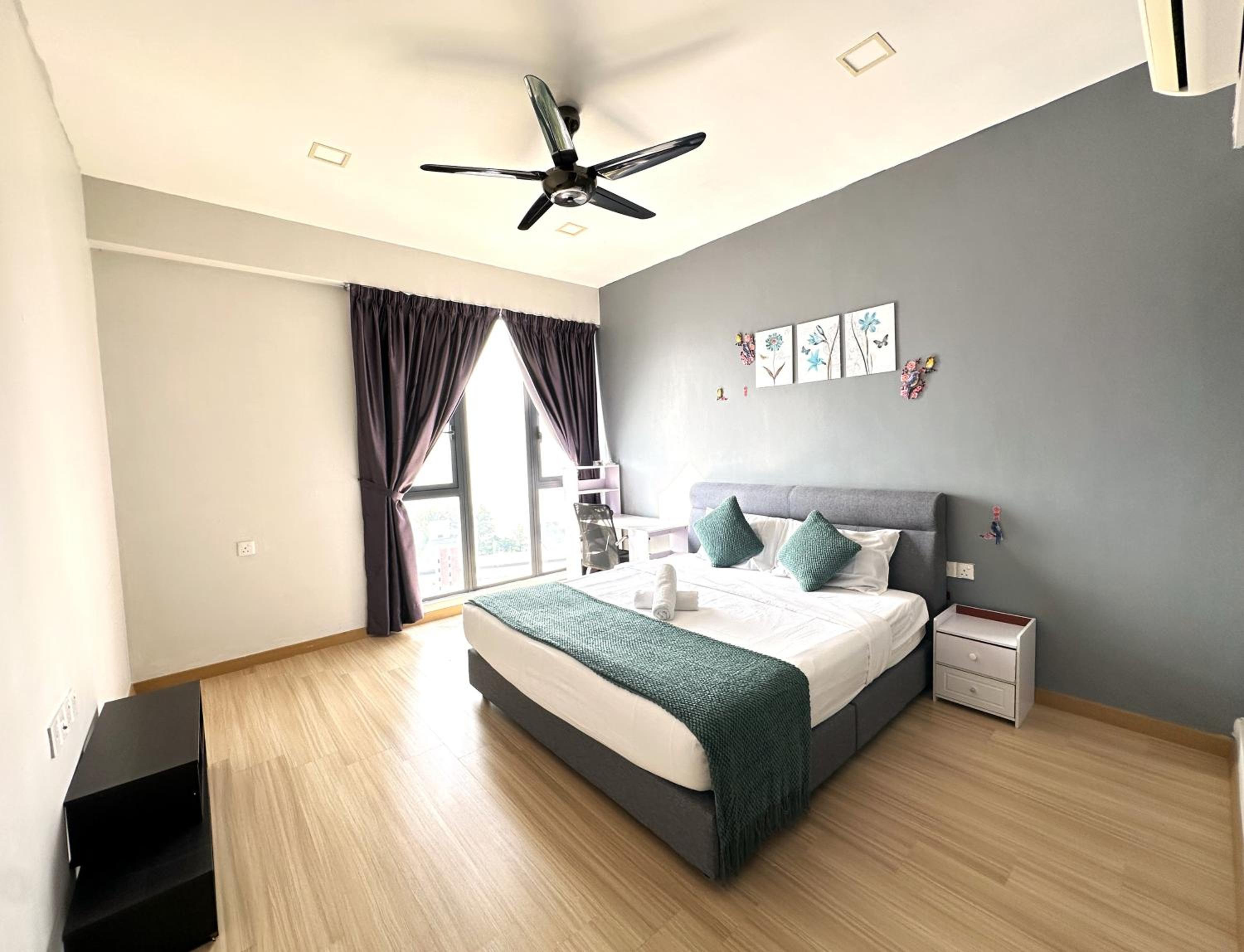 Seaview High-Floor 2BR Suite Bathtub & Sauna near Gurney Jazz Suites 21