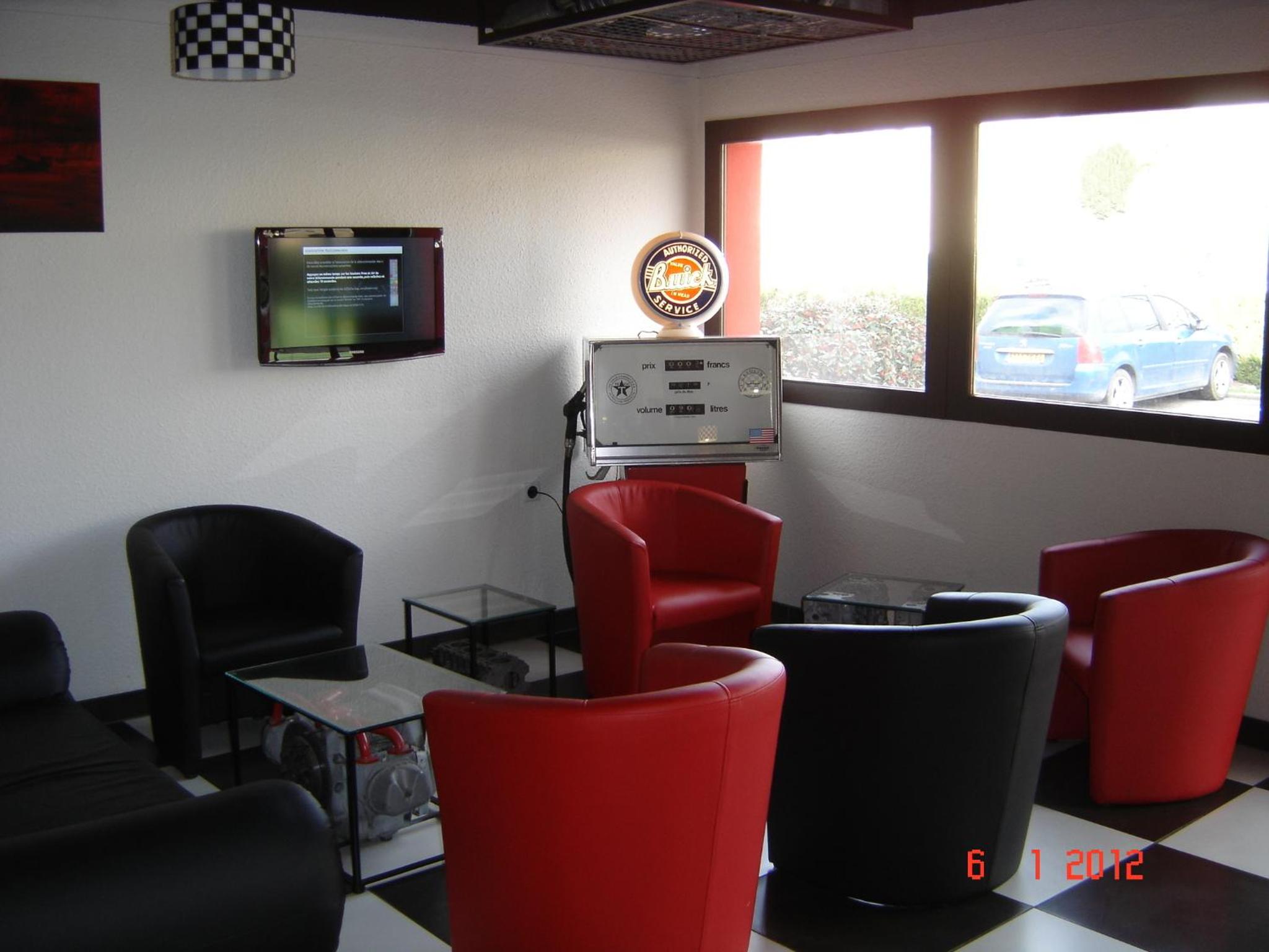 Enzo Hotels Pont-a-Mousson by Kyriad Direct - Property Image 5