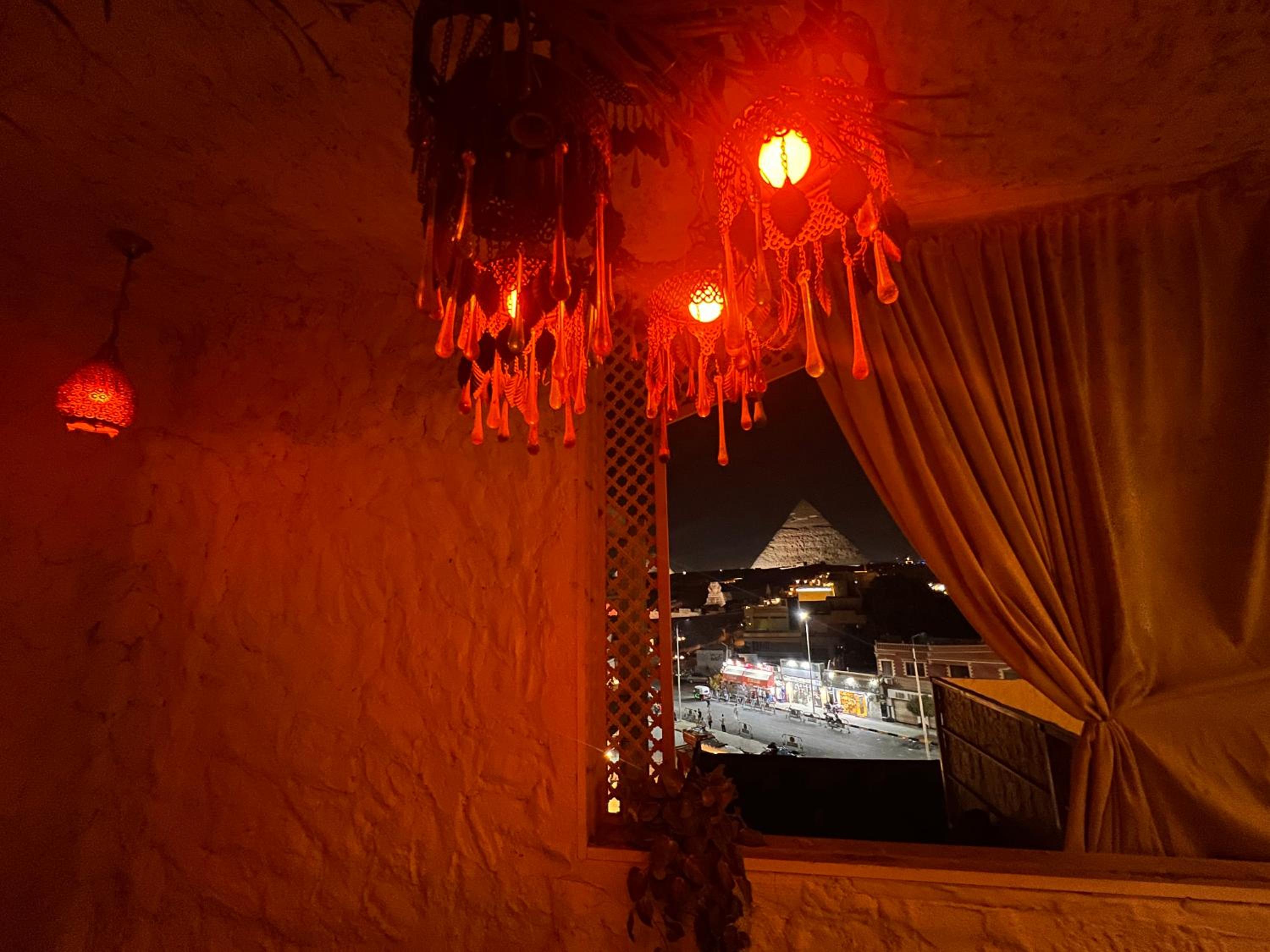 Pyramids Top view inn