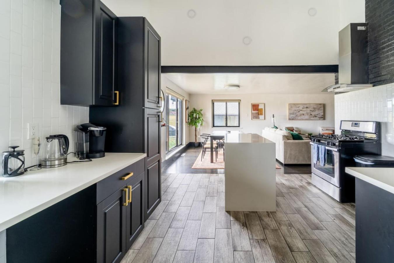 Renovated 4BR Escape Luxe Comfort and Hot Tub