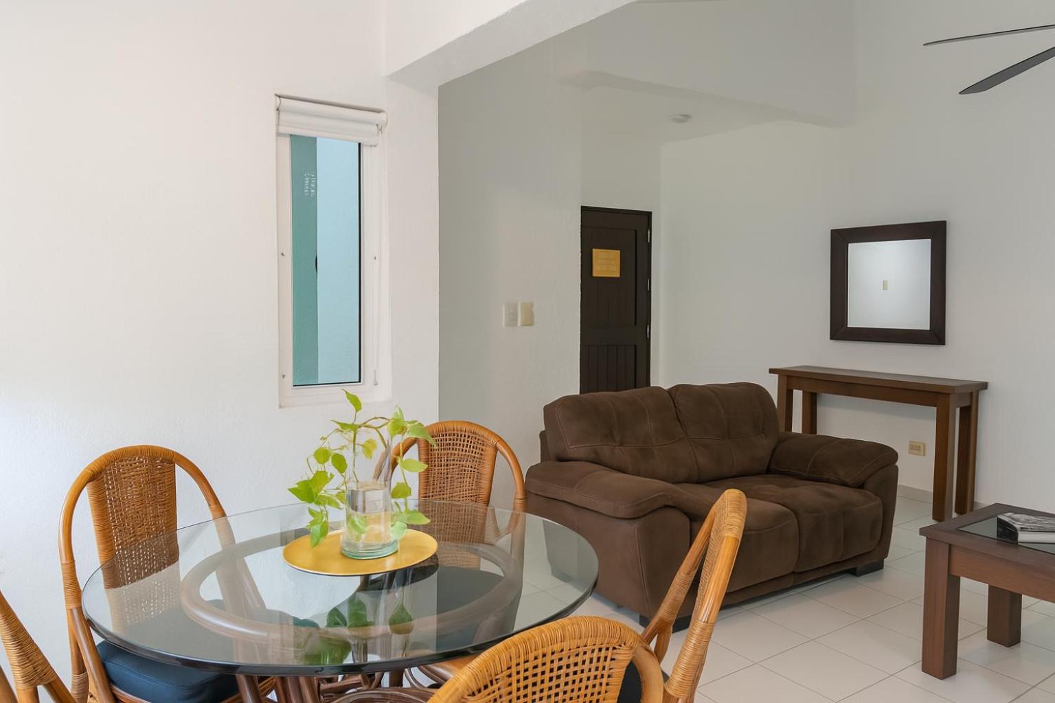 Amazing Complex Near 5th Avenue by Andiani Travel