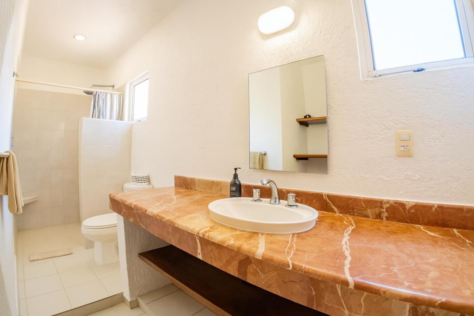 Amazing Complex Near 5th Avenue by Andiani Travel