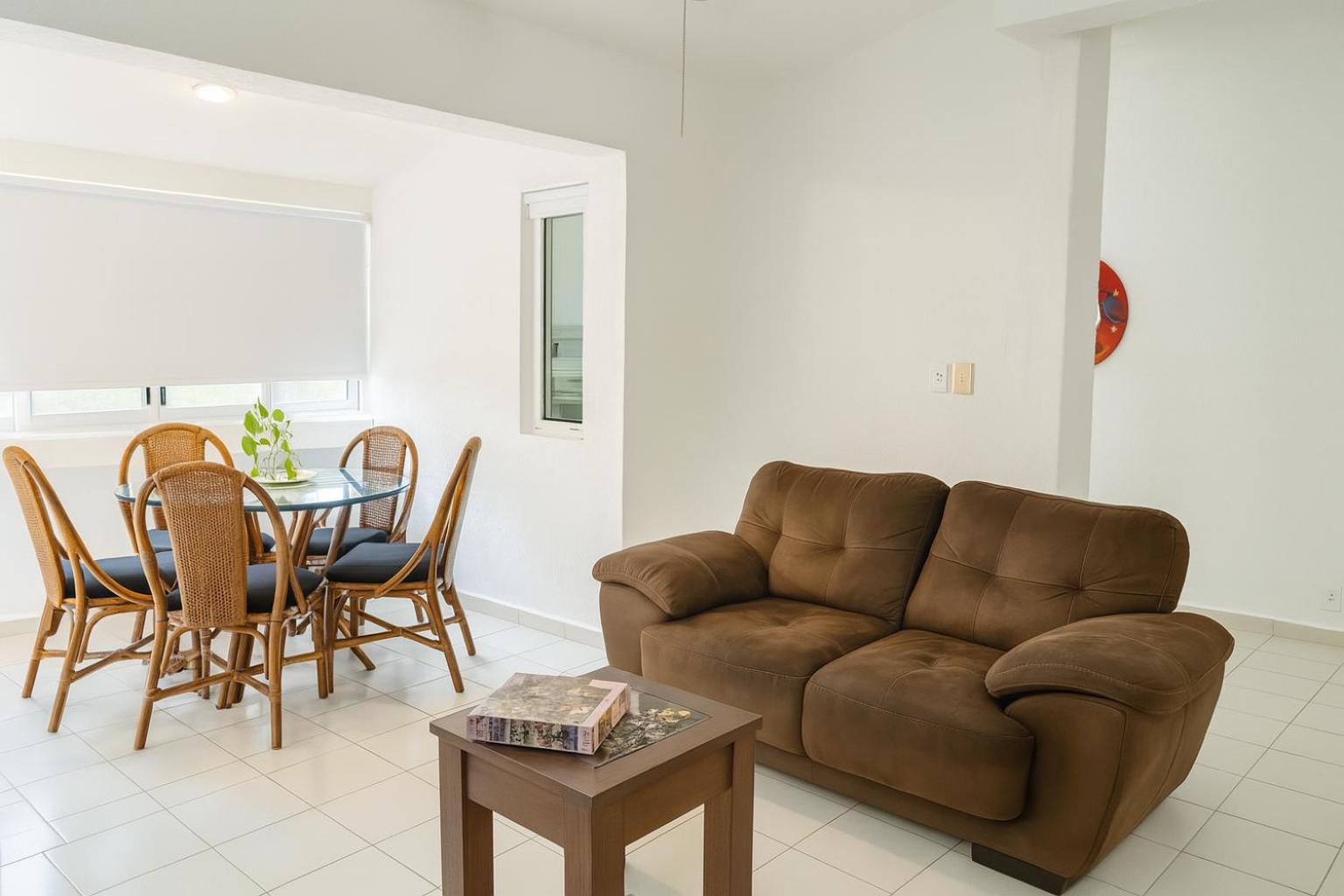 Amazing Complex Near 5th Avenue by Andiani Travel