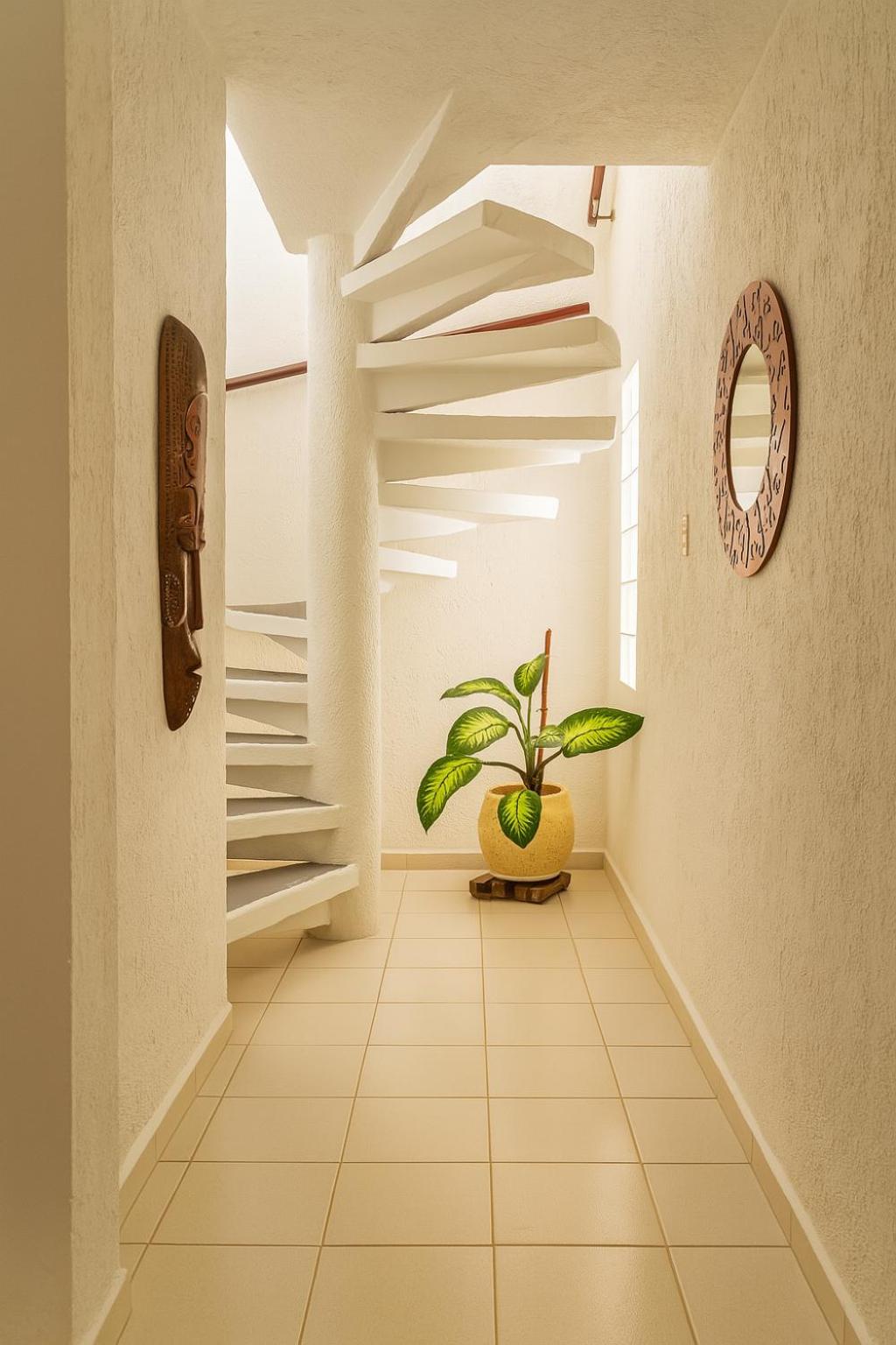 Amazing Complex Near 5th Avenue by Andiani Travel
