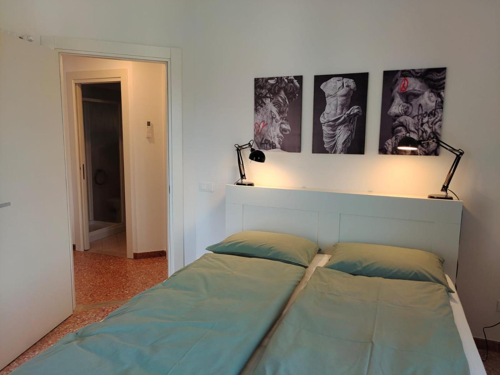 Golden House Venice Yellow - Mirano