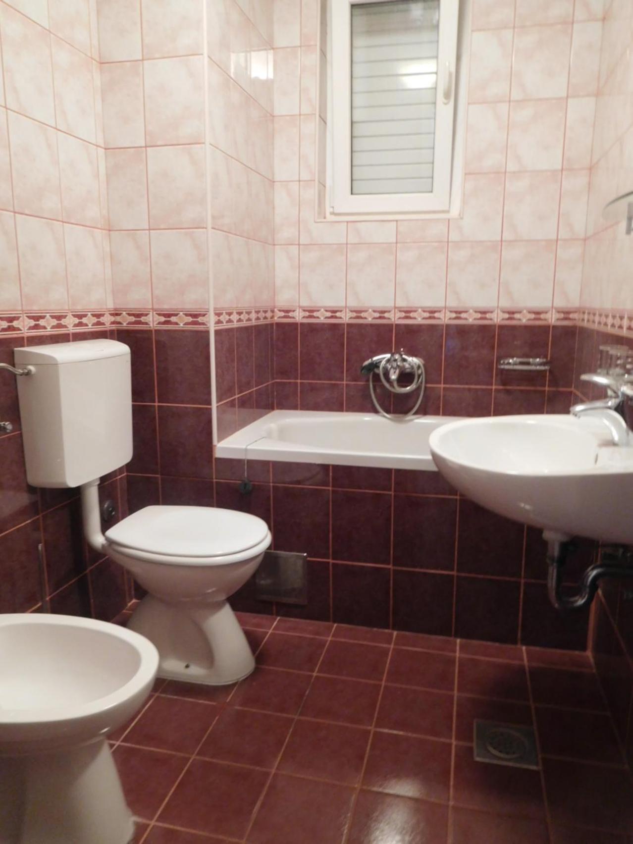 Apartment ANELA with large common tarrace and beautiful sea view