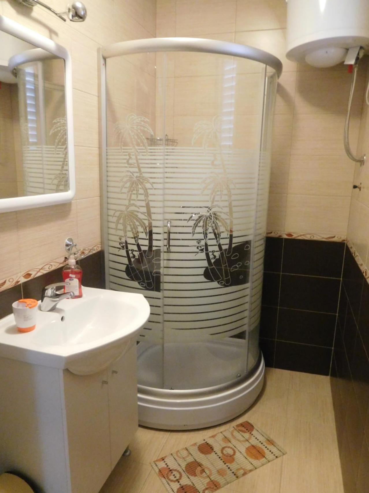 Apartment ANELA with large common tarrace and beautiful sea view