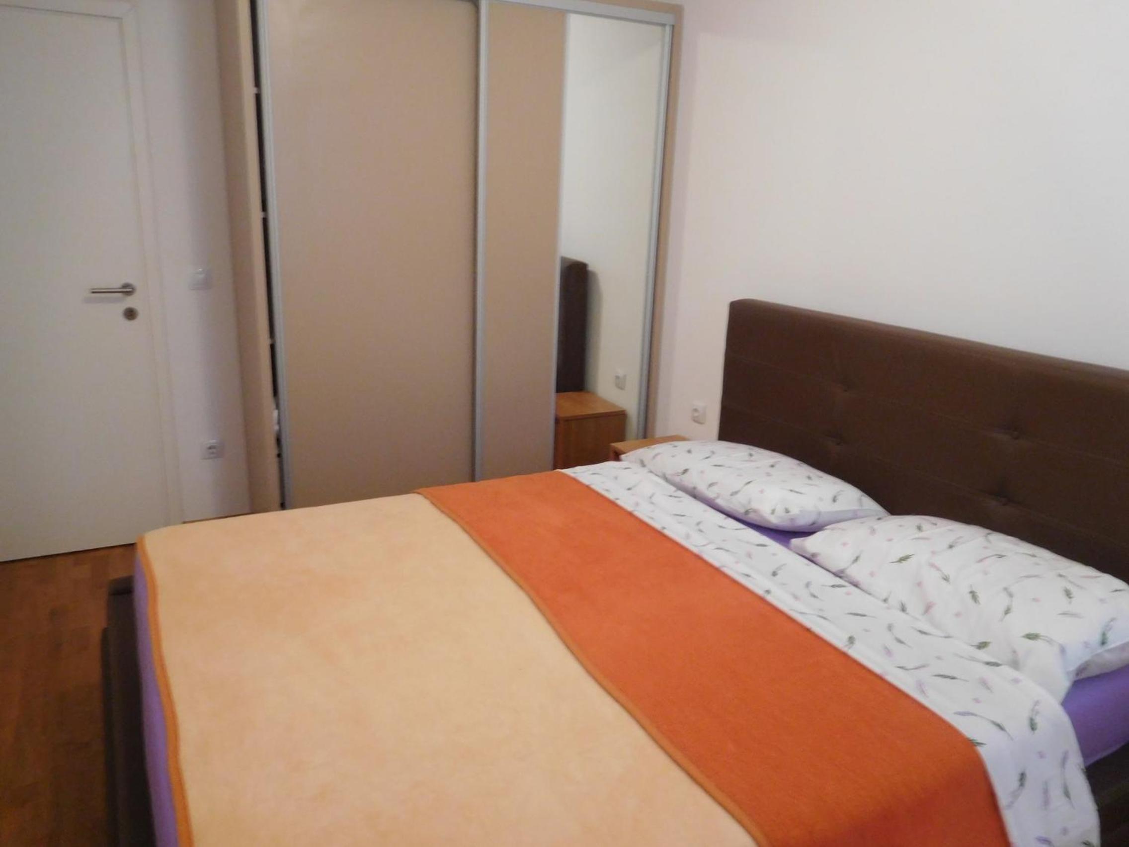 Apartment ANELA with large common tarrace and beautiful sea view