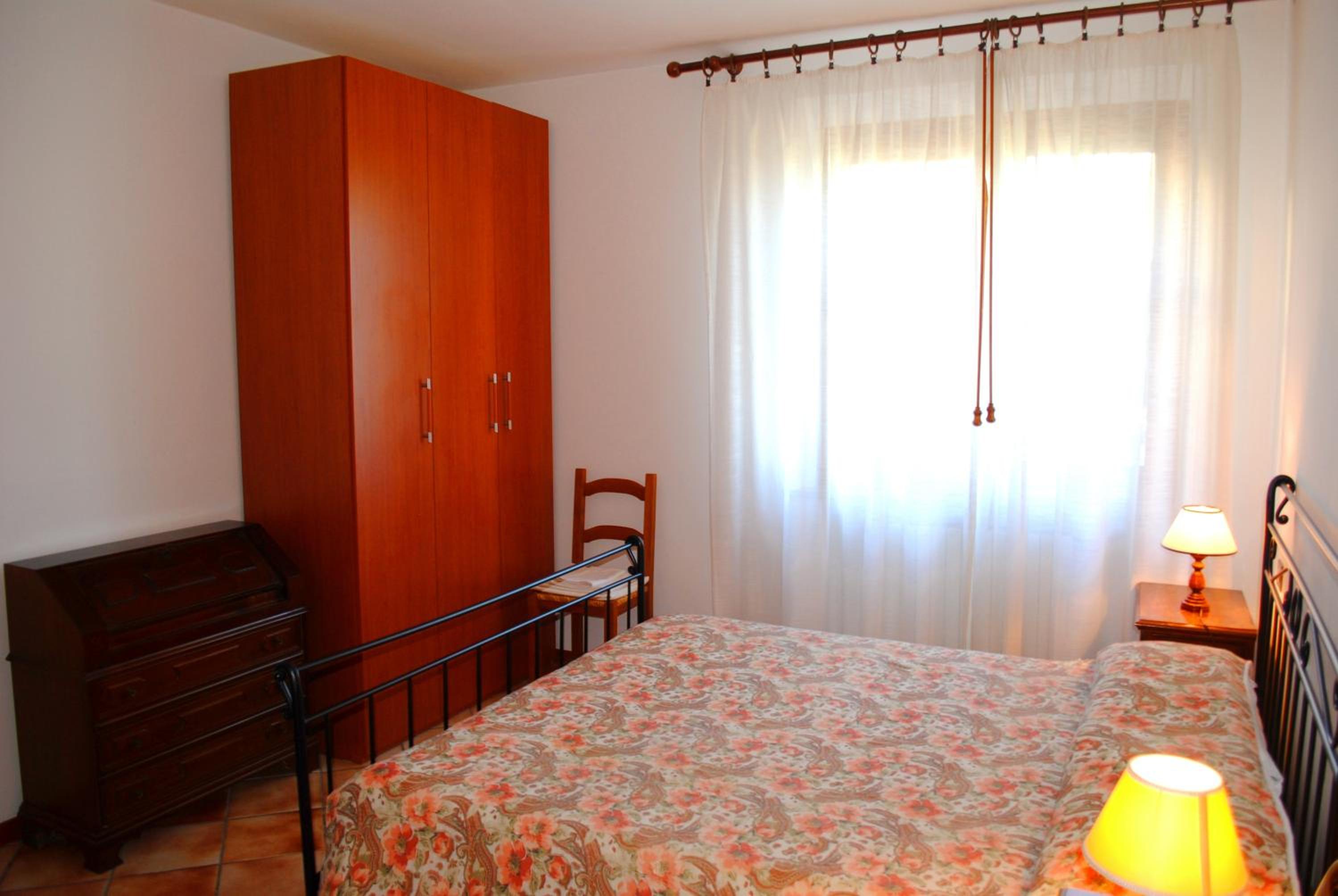 Le Corolle view 3