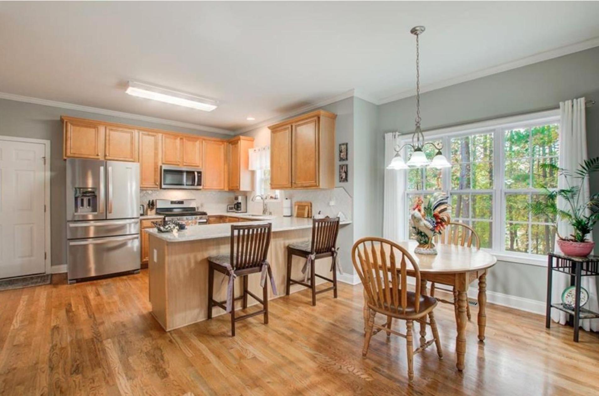 1 Spacious 4BR Getaway near Atlanta