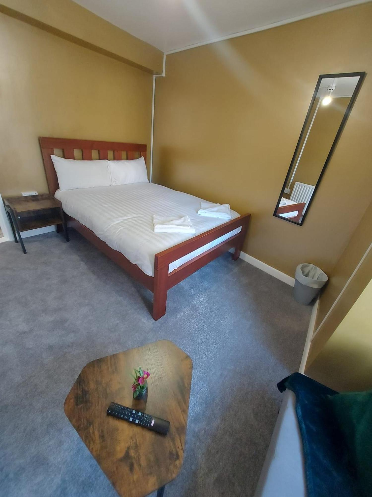 OceanNest-3 Bedroom Apartment free parking, EV 22kW