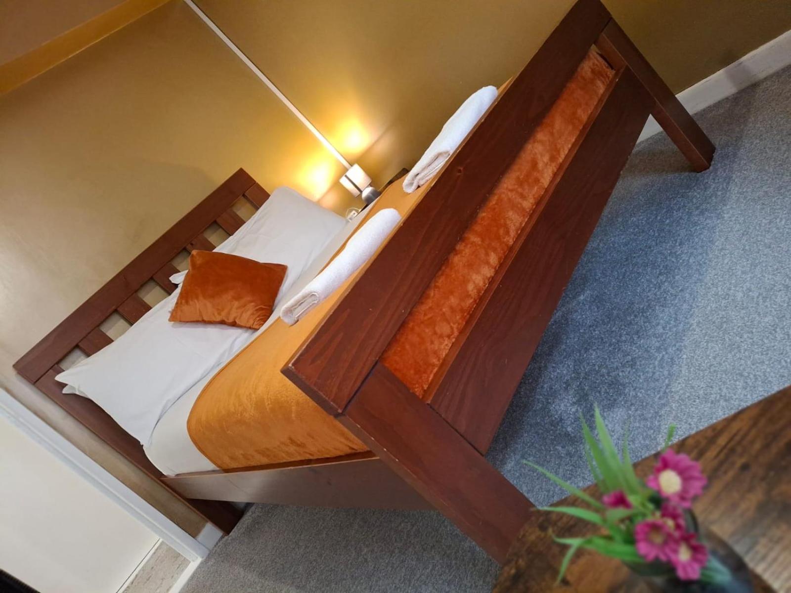 OceanNest-3 Bedroom Apartment free parking, EV 22kW