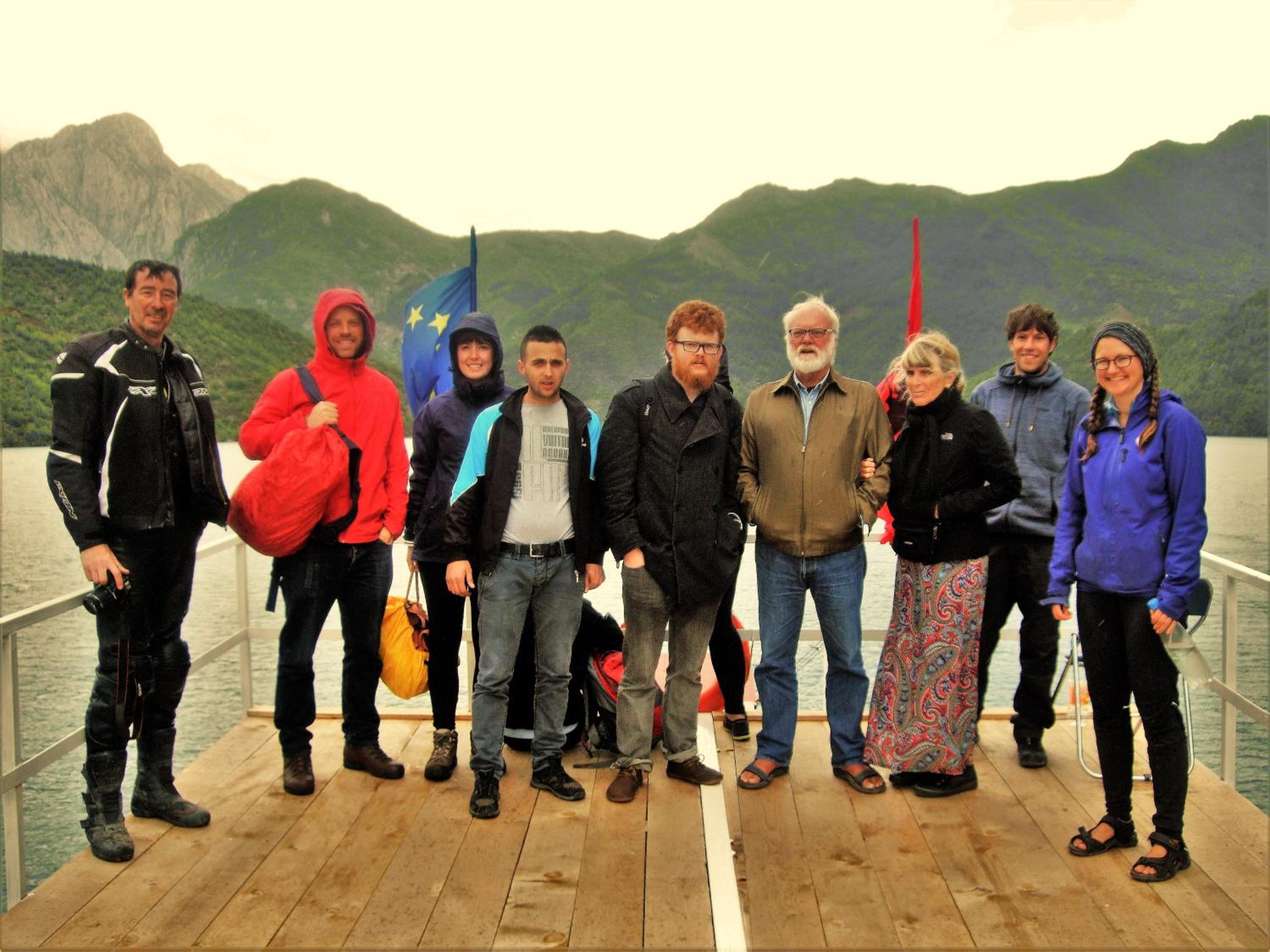 Rozafa Ferry & Accommodation