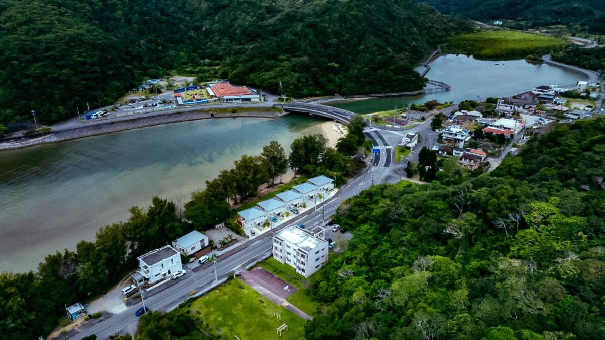 CORAL ISLAND 1棟貸し 天然ビーチまで徒歩5秒 ジャグジー付きVilla