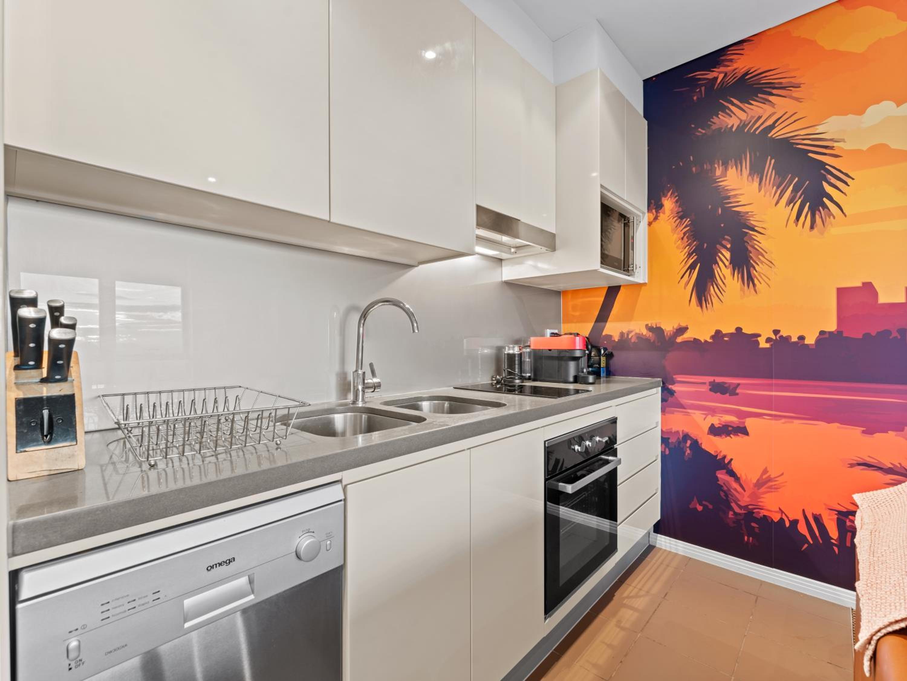 Cosy 1-Bed 41st Floor City Views
