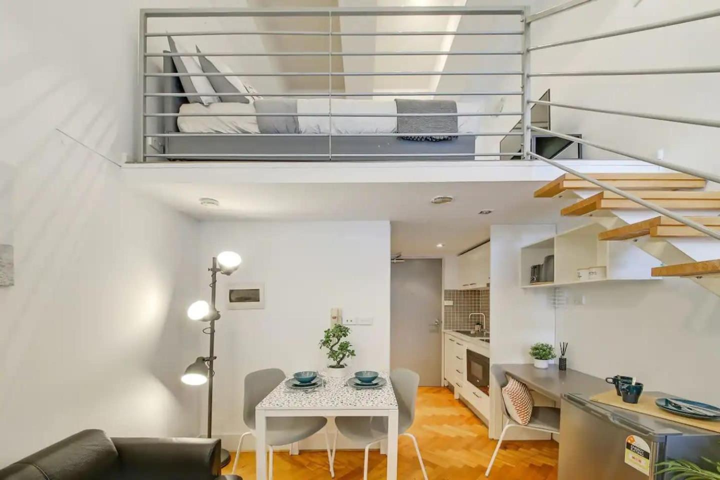 A Chic NY Style Loft Near Melbourne Central