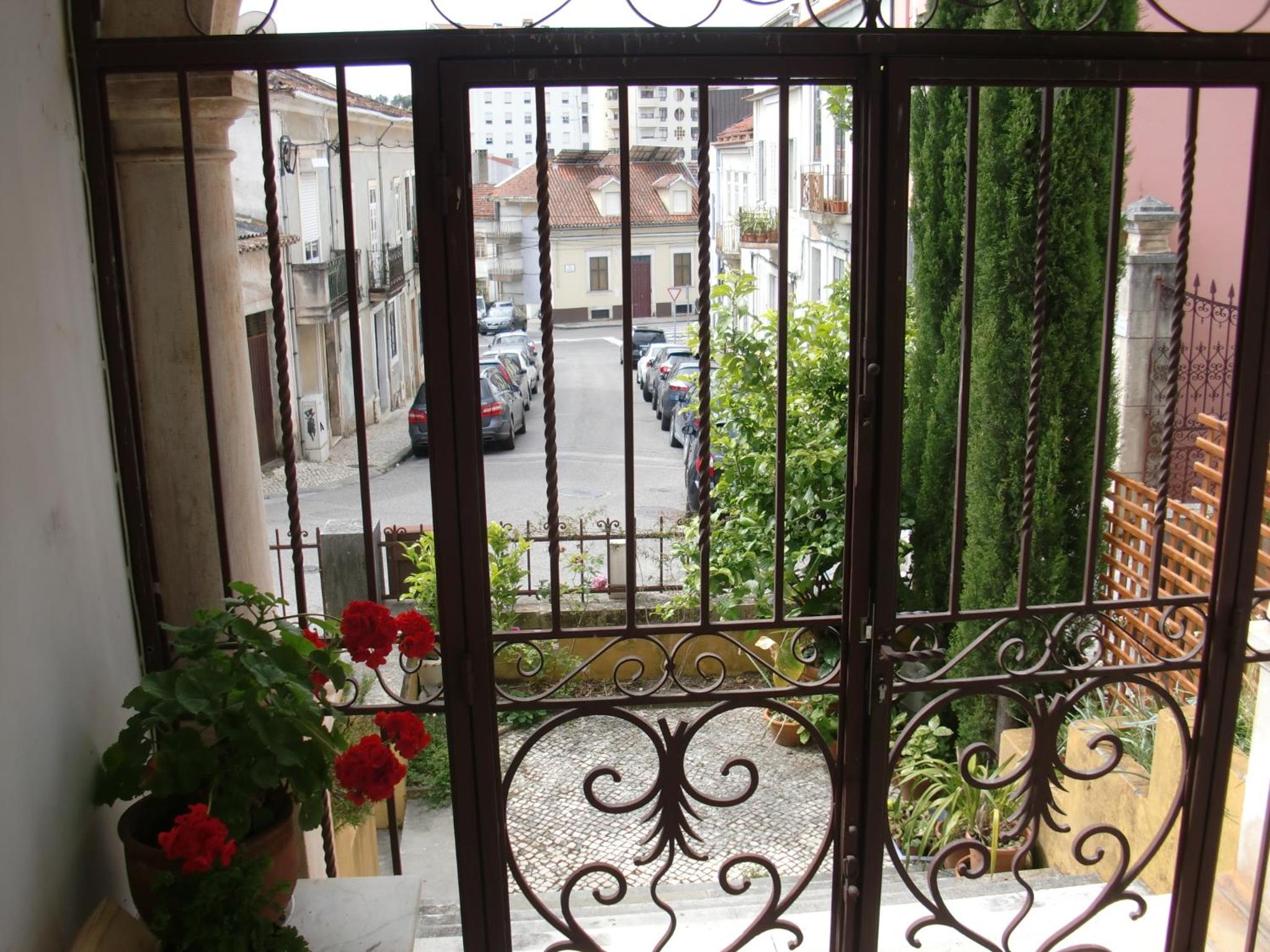 Adore Portugal Coimbra Guest House view 2