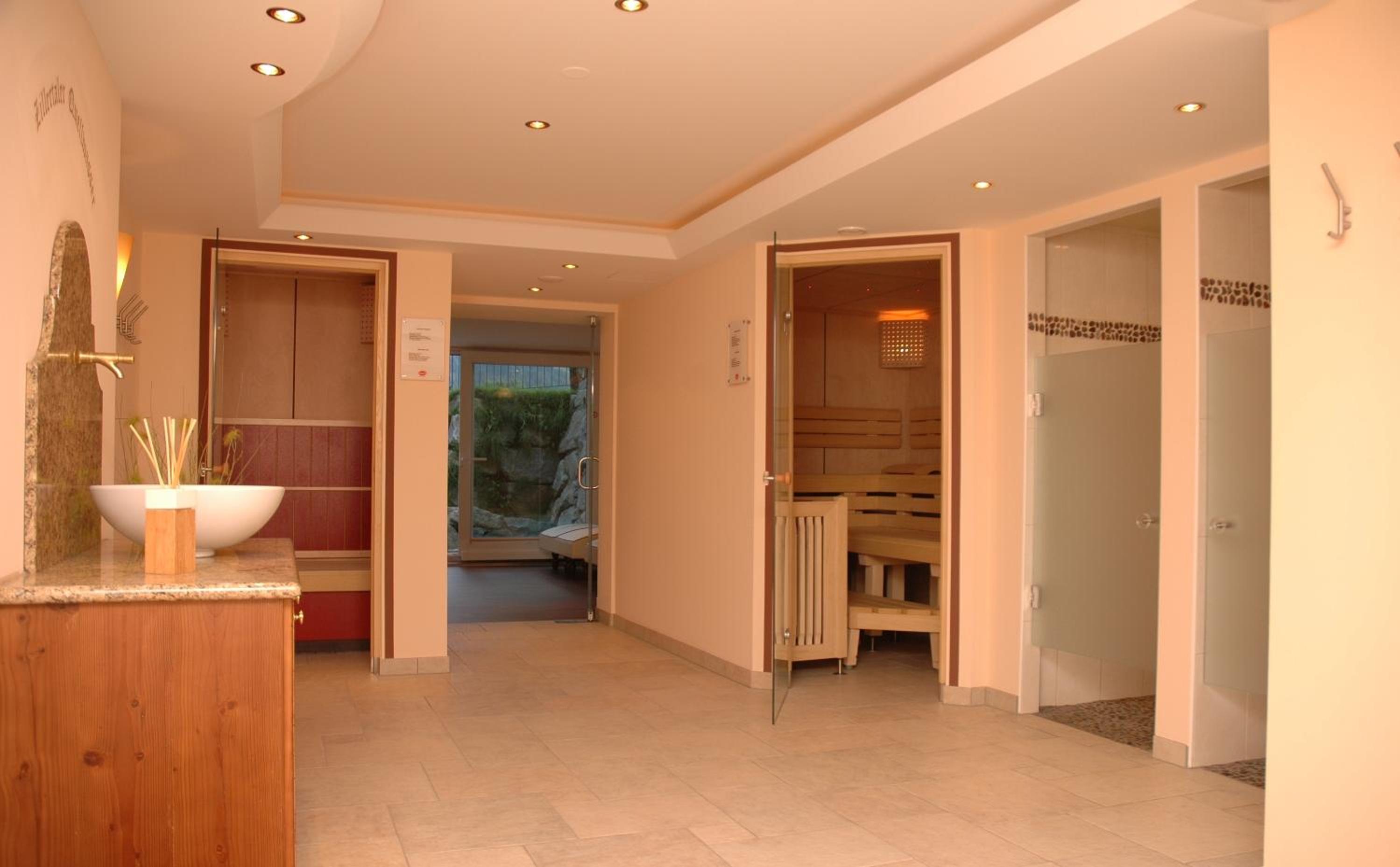 Hotel-Garni Almhof