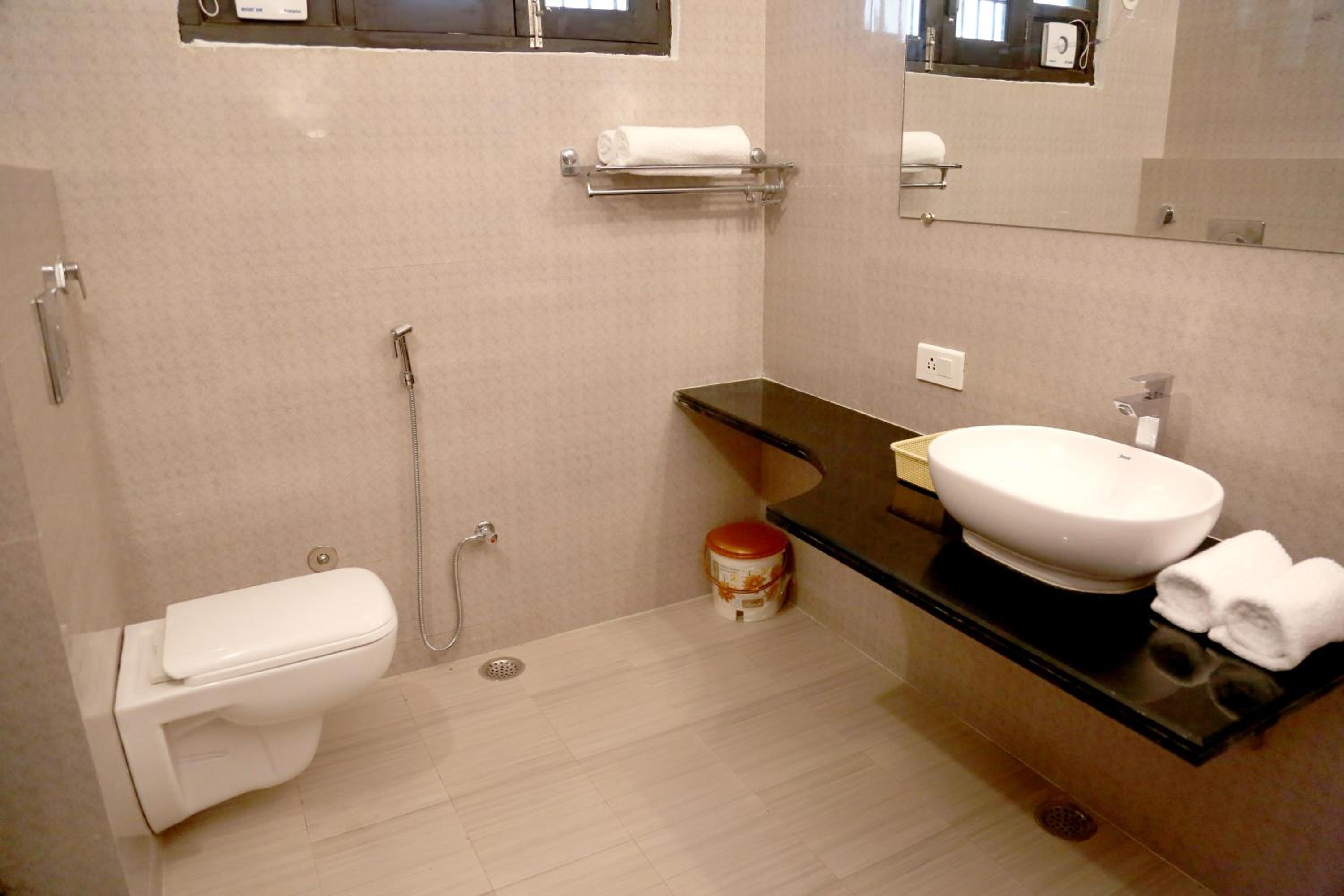 Pearl of Taj Home Stay