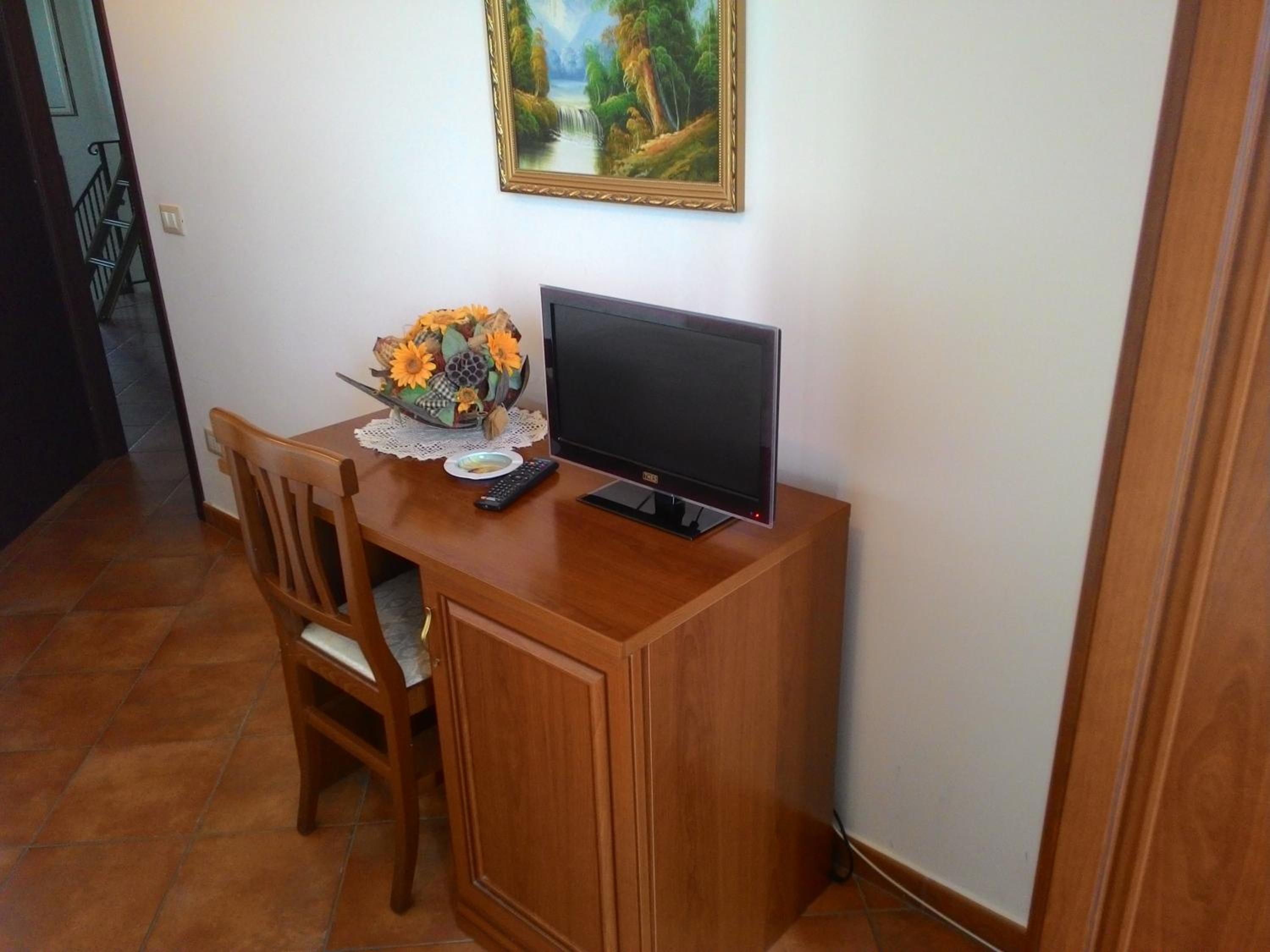 Photo 18