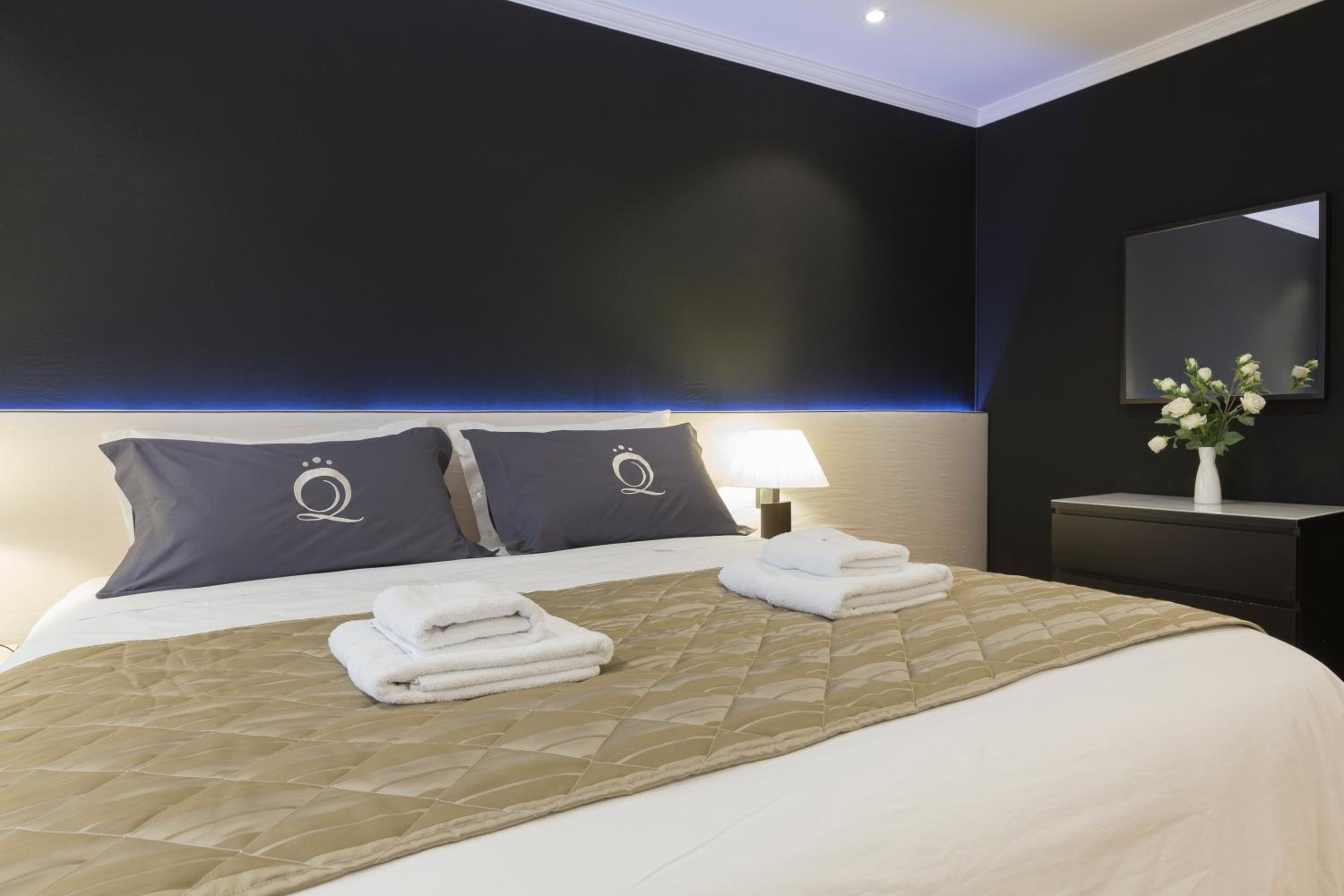 The Queen Luxury Apartments - Villa Cortina