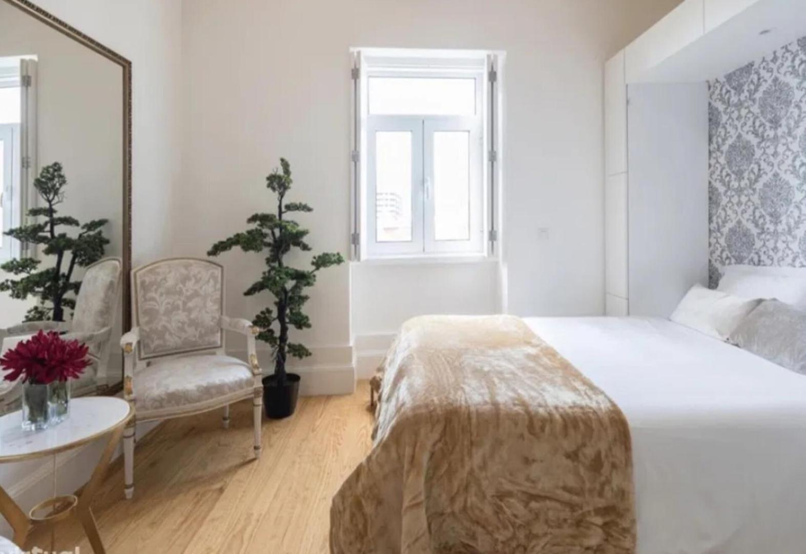 Cozy Stay w/ AC and View