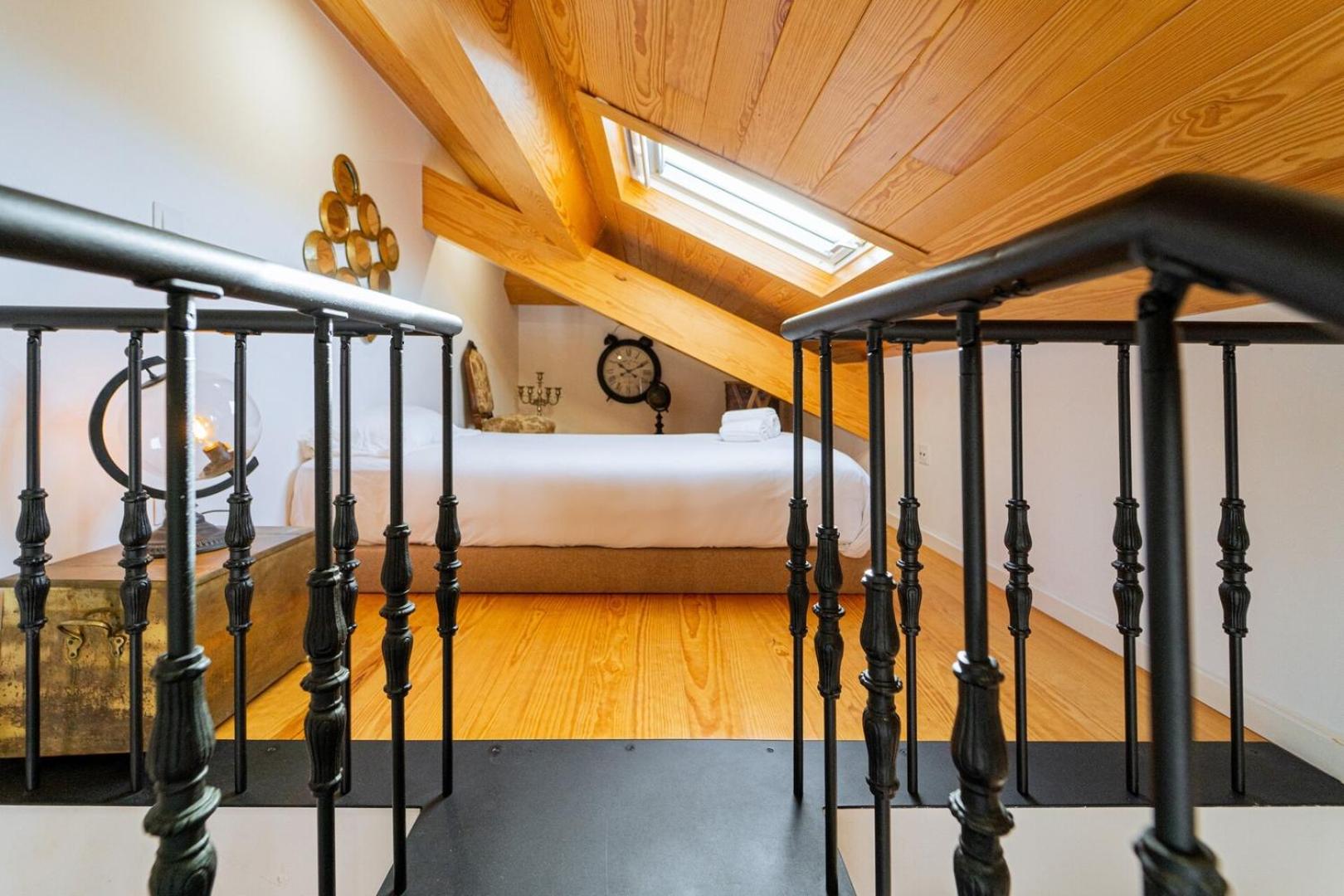 Cozy Stay w/ AC and View
