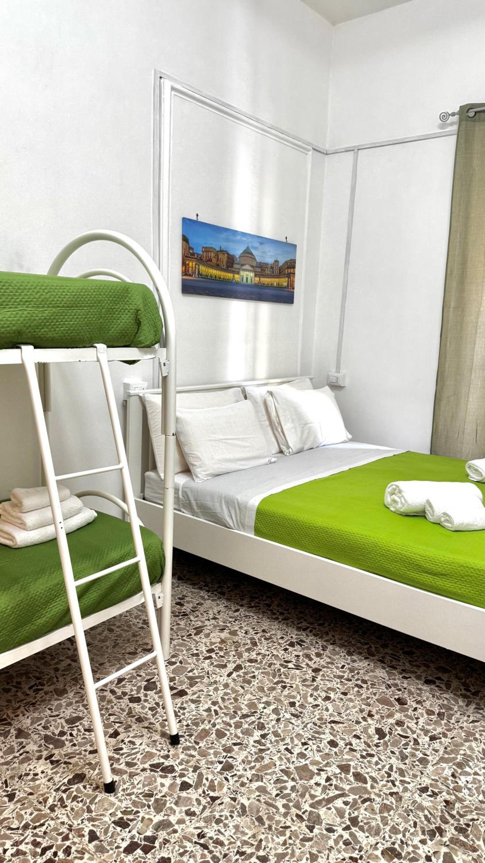 House Corso Umberto Rooms & Comfort by Loveinthetravel