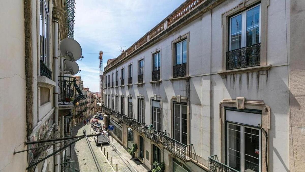 Bairro Alto Stylsih I by Hosty