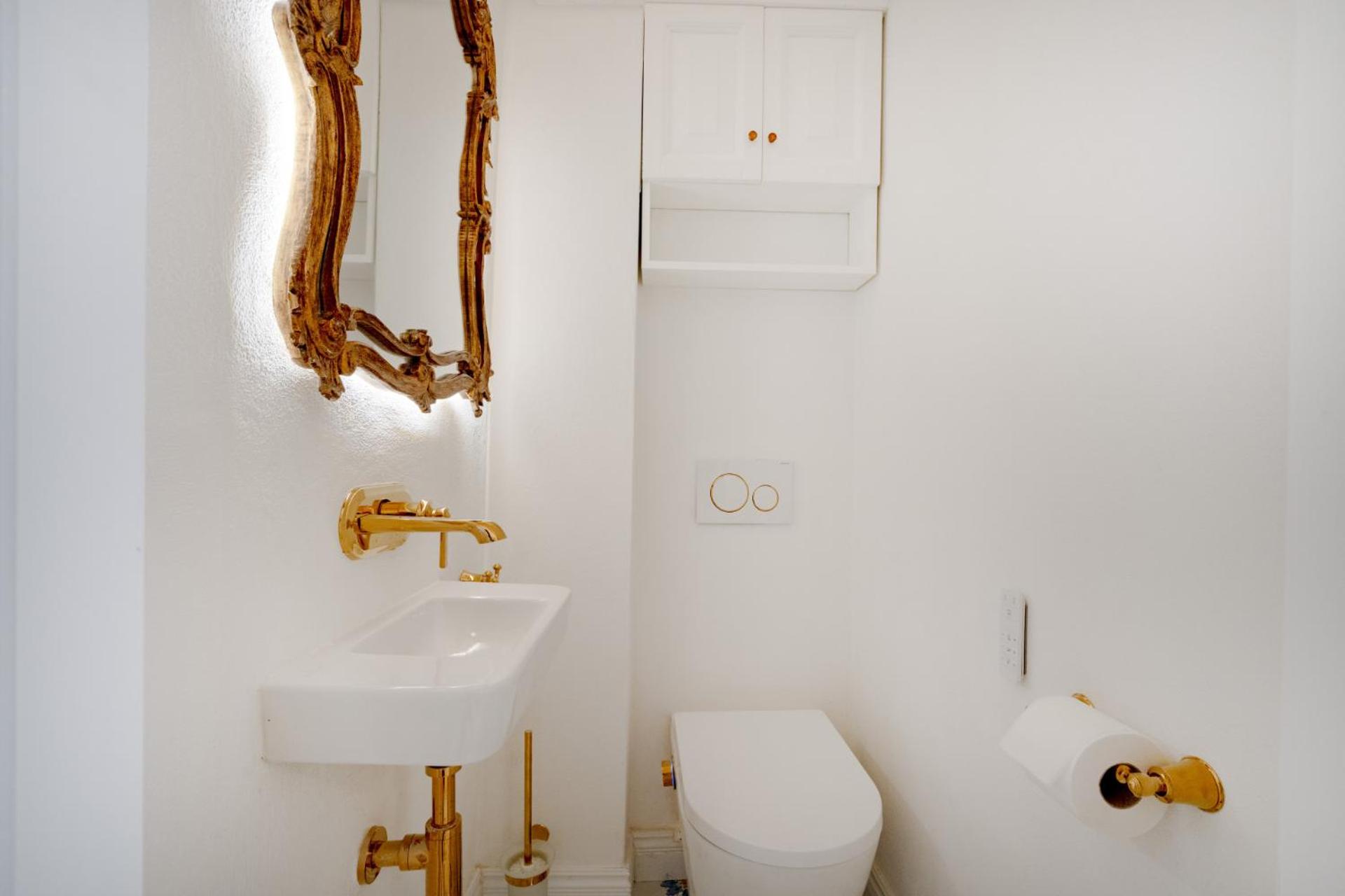 Marchesa - 2 Bedrooms, Terrace & Bath Tub in Center