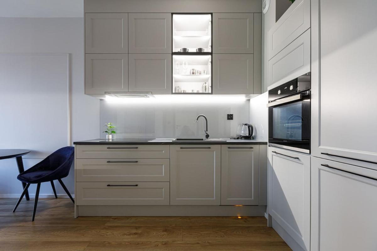 Golden Apartments Wroclaw - Great Location - Cozy and Bright&JanaPawla19