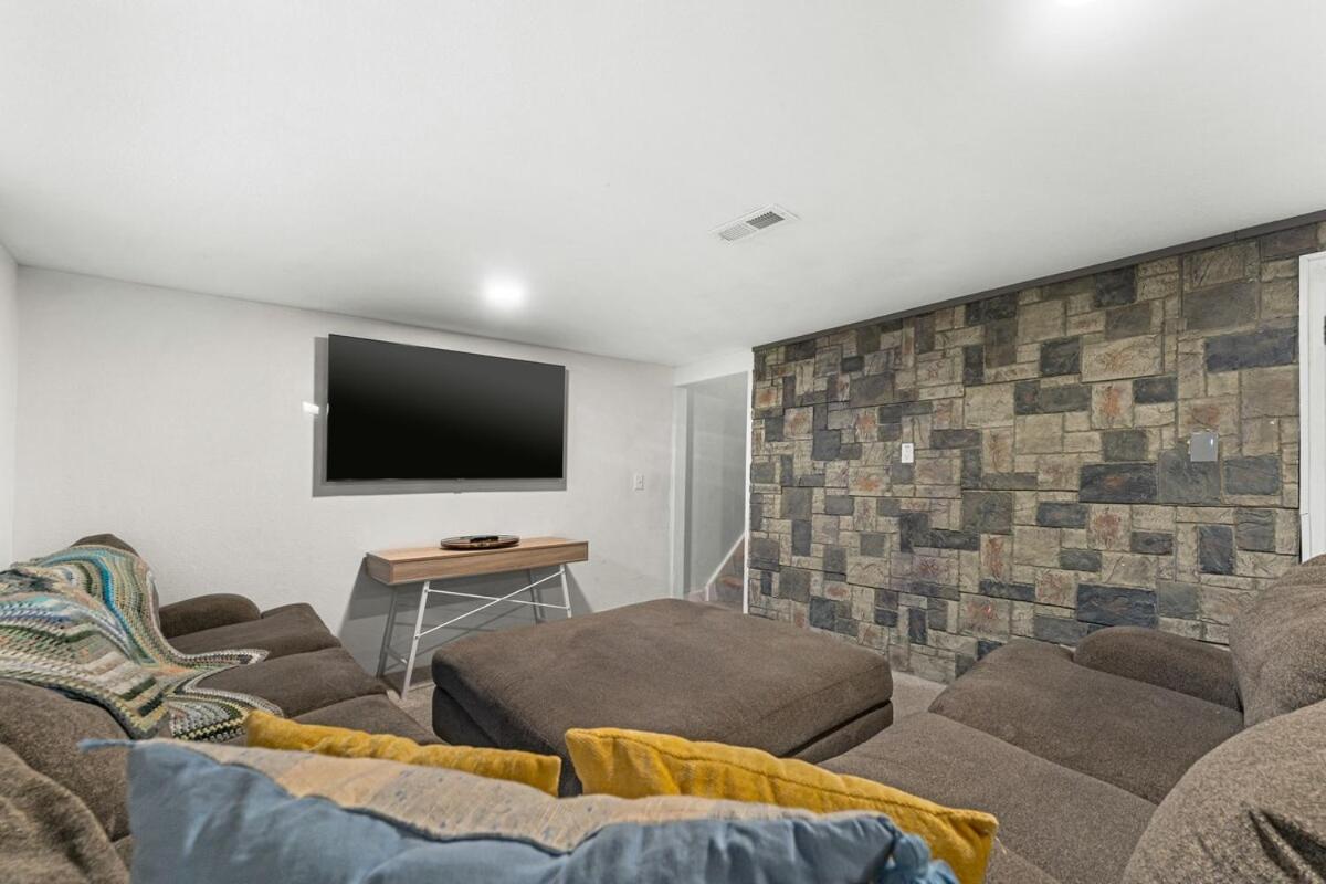 Modern Family Friendly Escape Central 5 Bedroom