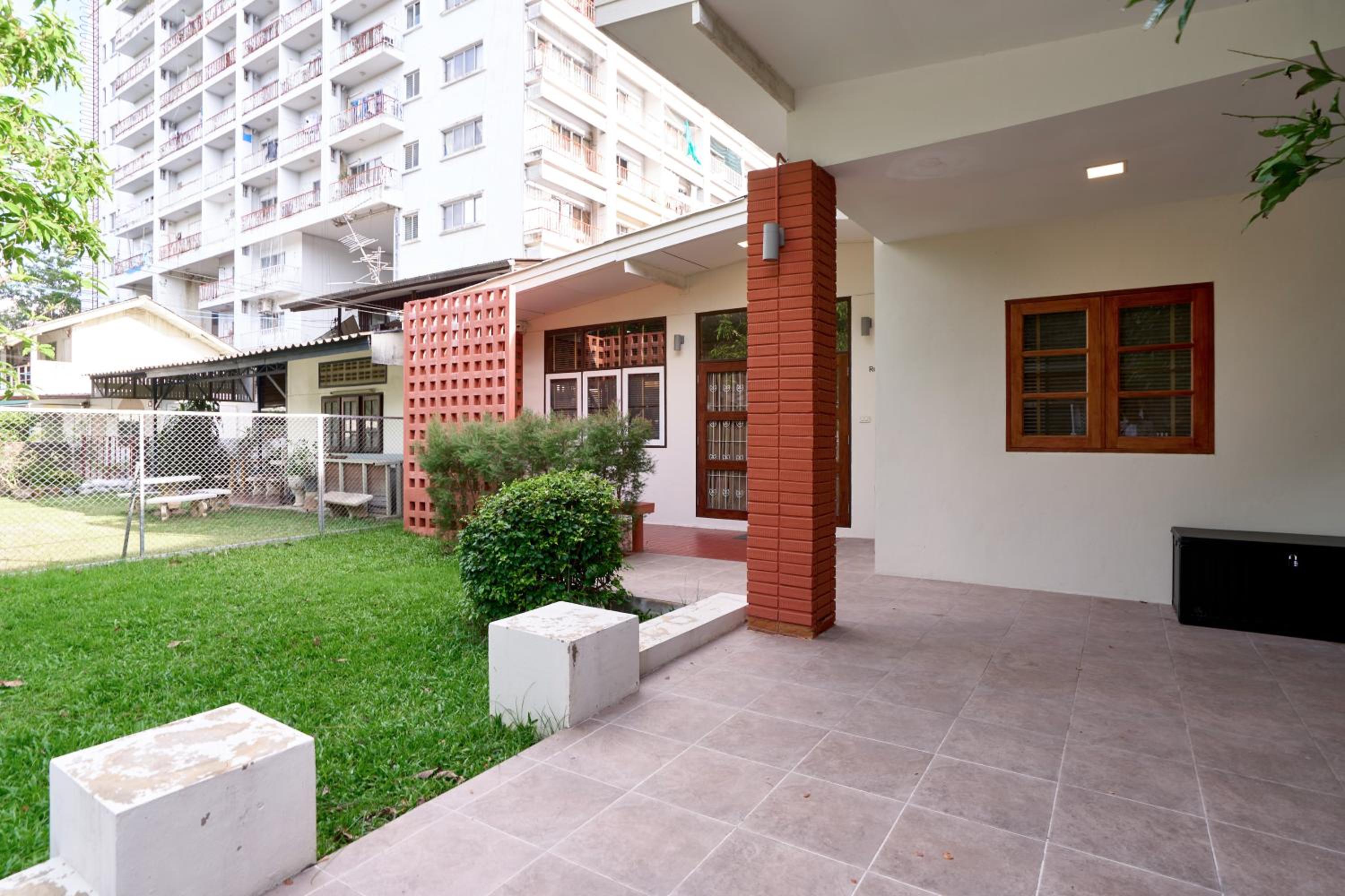 Ray's Home,3BR with front yard,walkable to Nimman