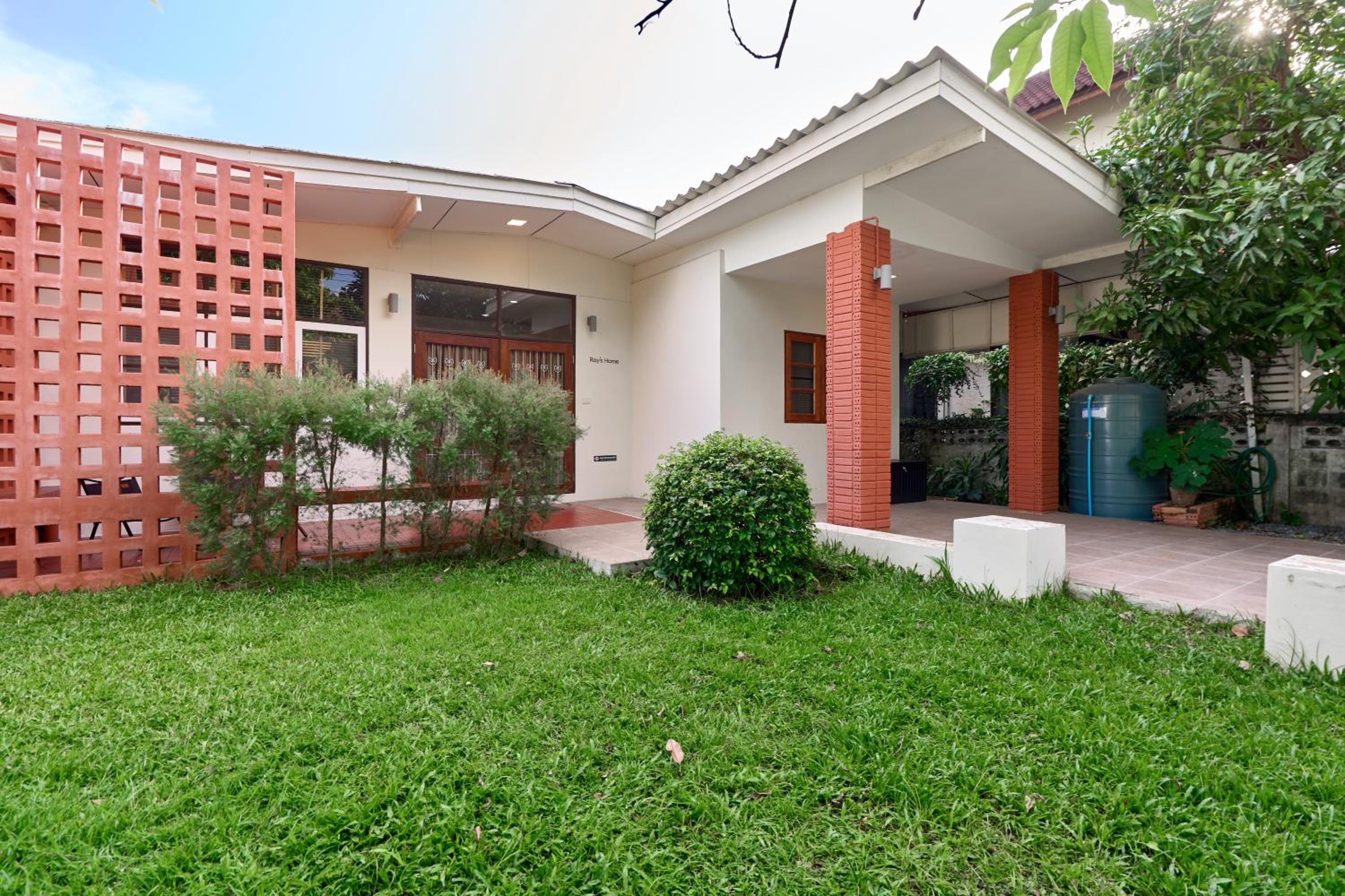 Ray's Home,3BR with front yard,walkable to Nimman