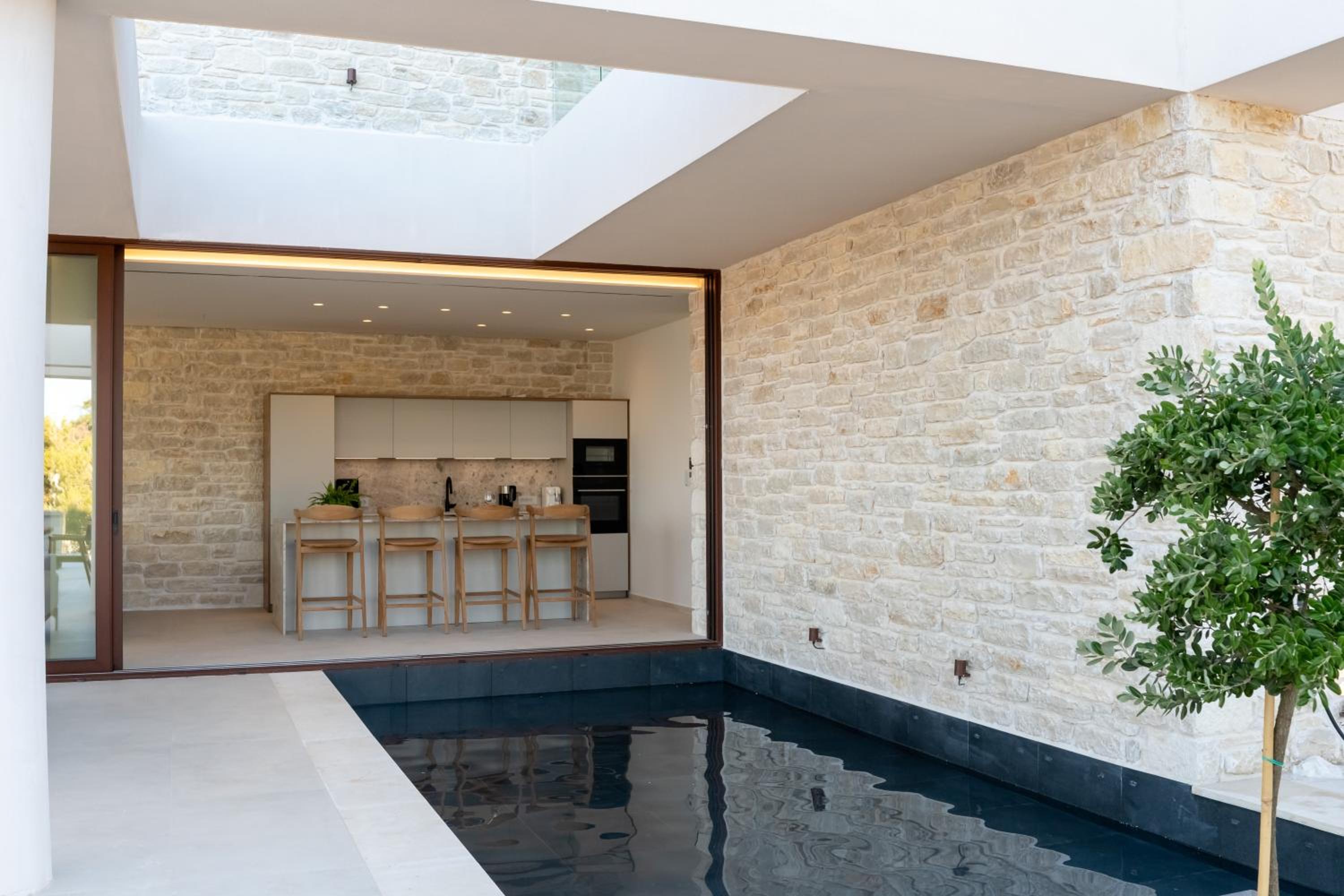 Seanatra Luxury Villas