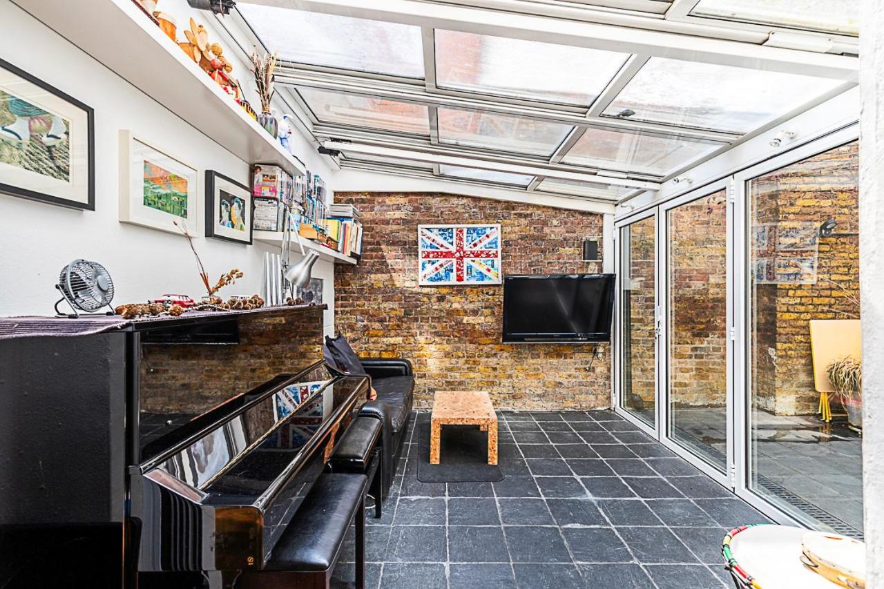 Stylish Mews Home in Kensington