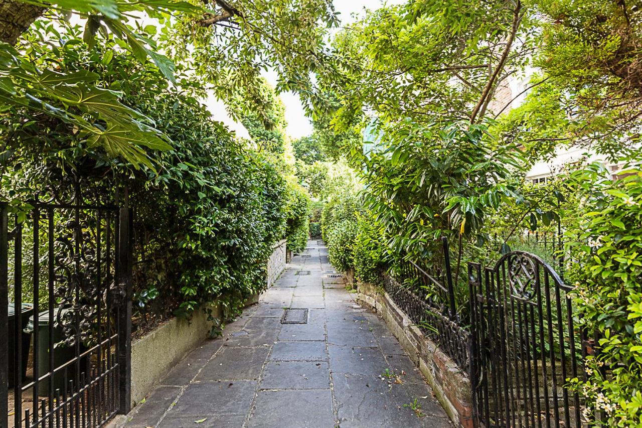 Stylish Mews Home in Kensington