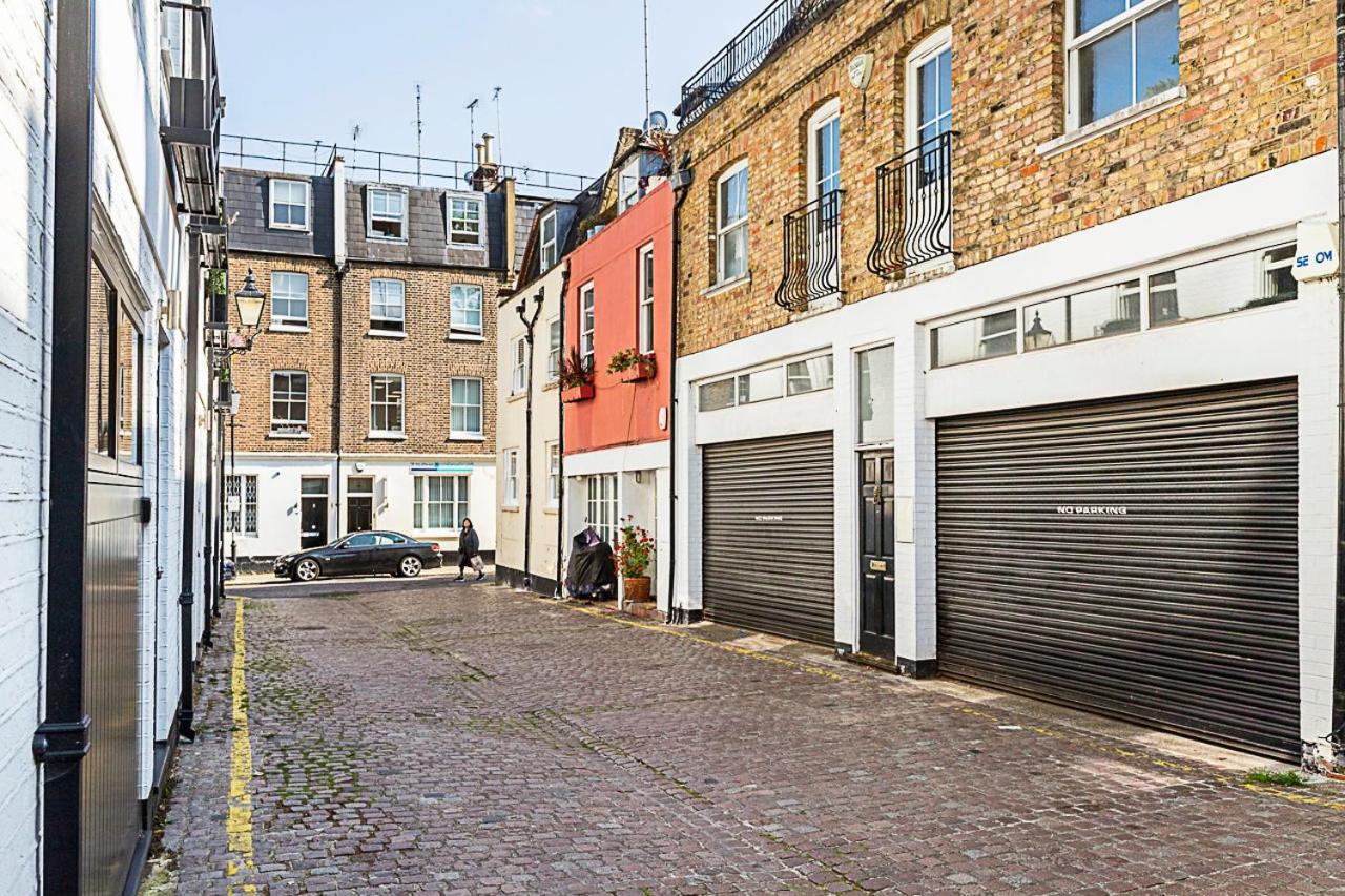 Stylish Mews Home in Kensington