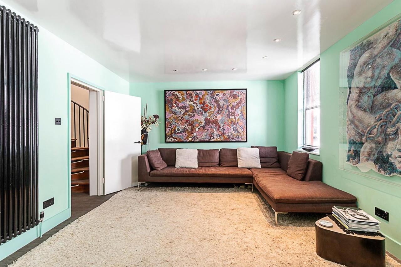Stylish Mews Home in Kensington