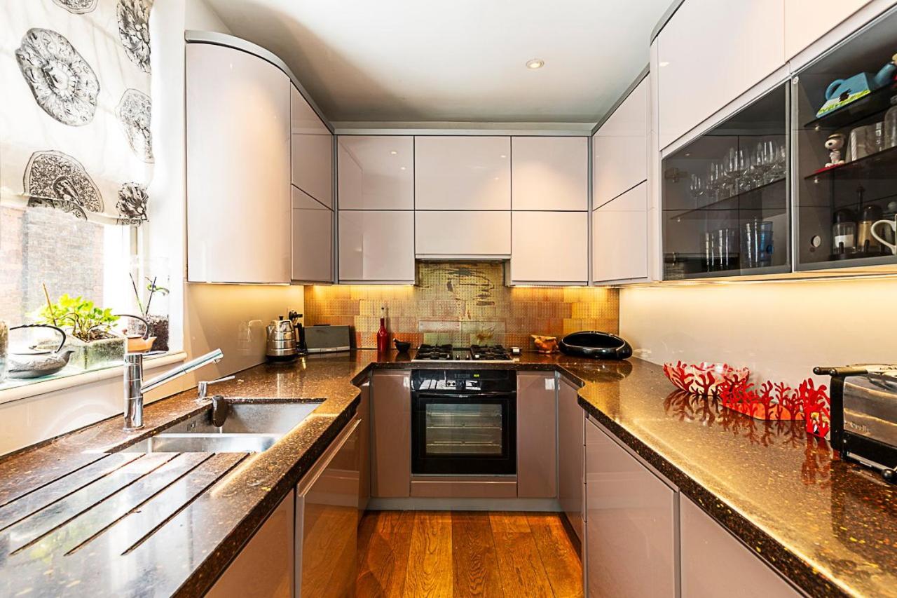 Stylish Mews Home in Kensington