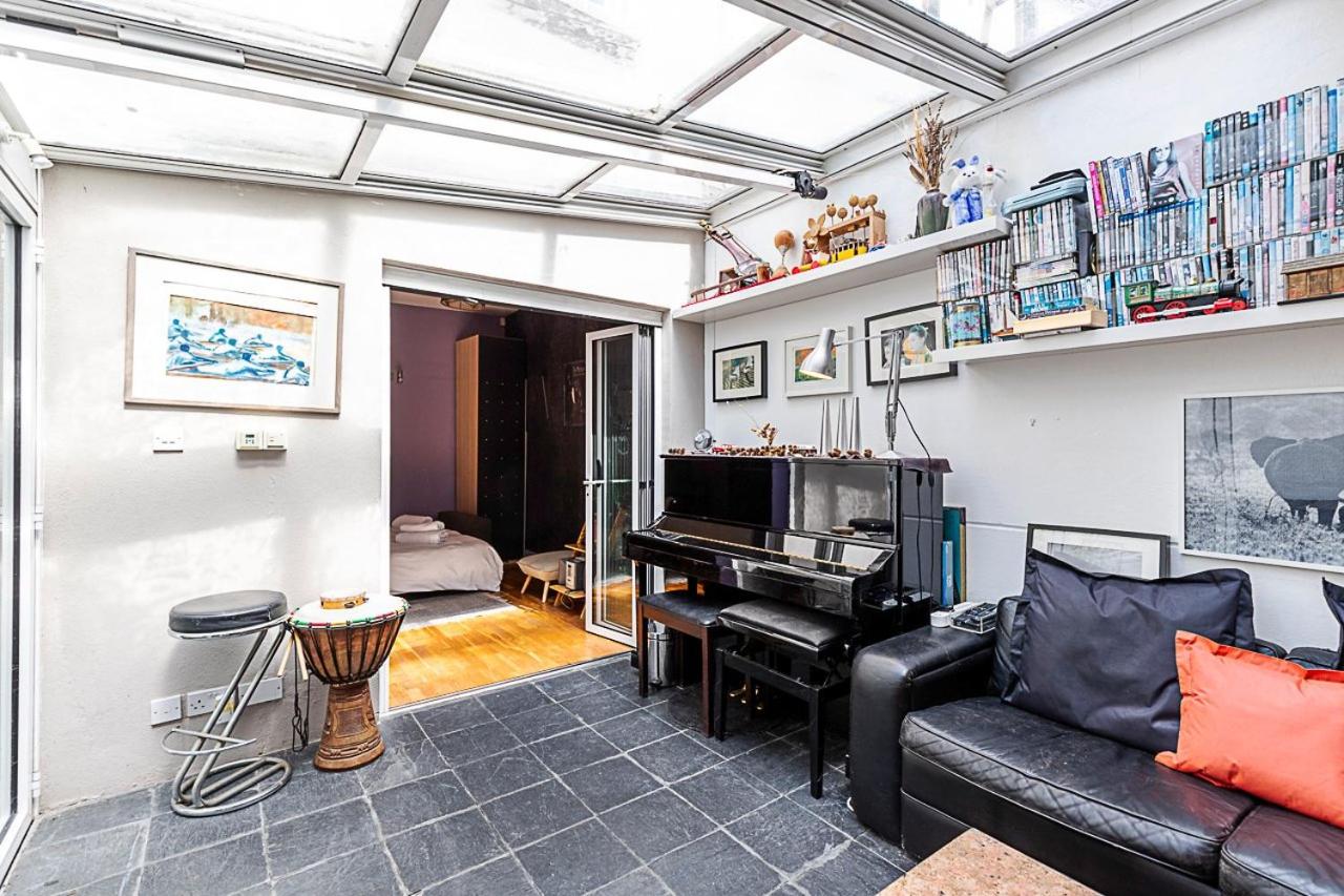 Stylish Mews Home in Kensington