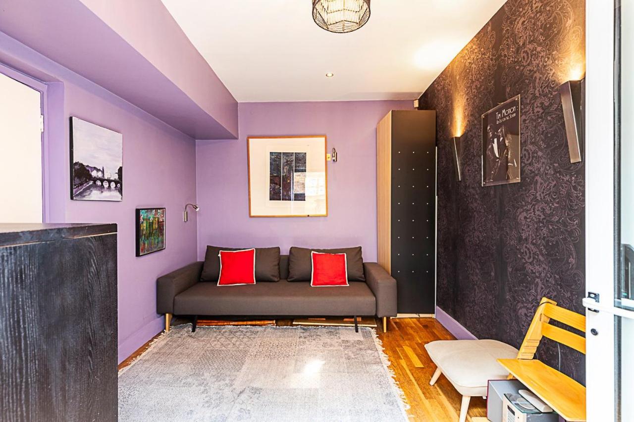 Stylish Mews Home in Kensington