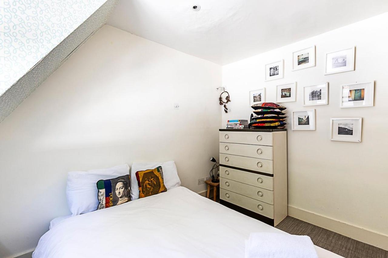 Stylish Mews Home in Kensington