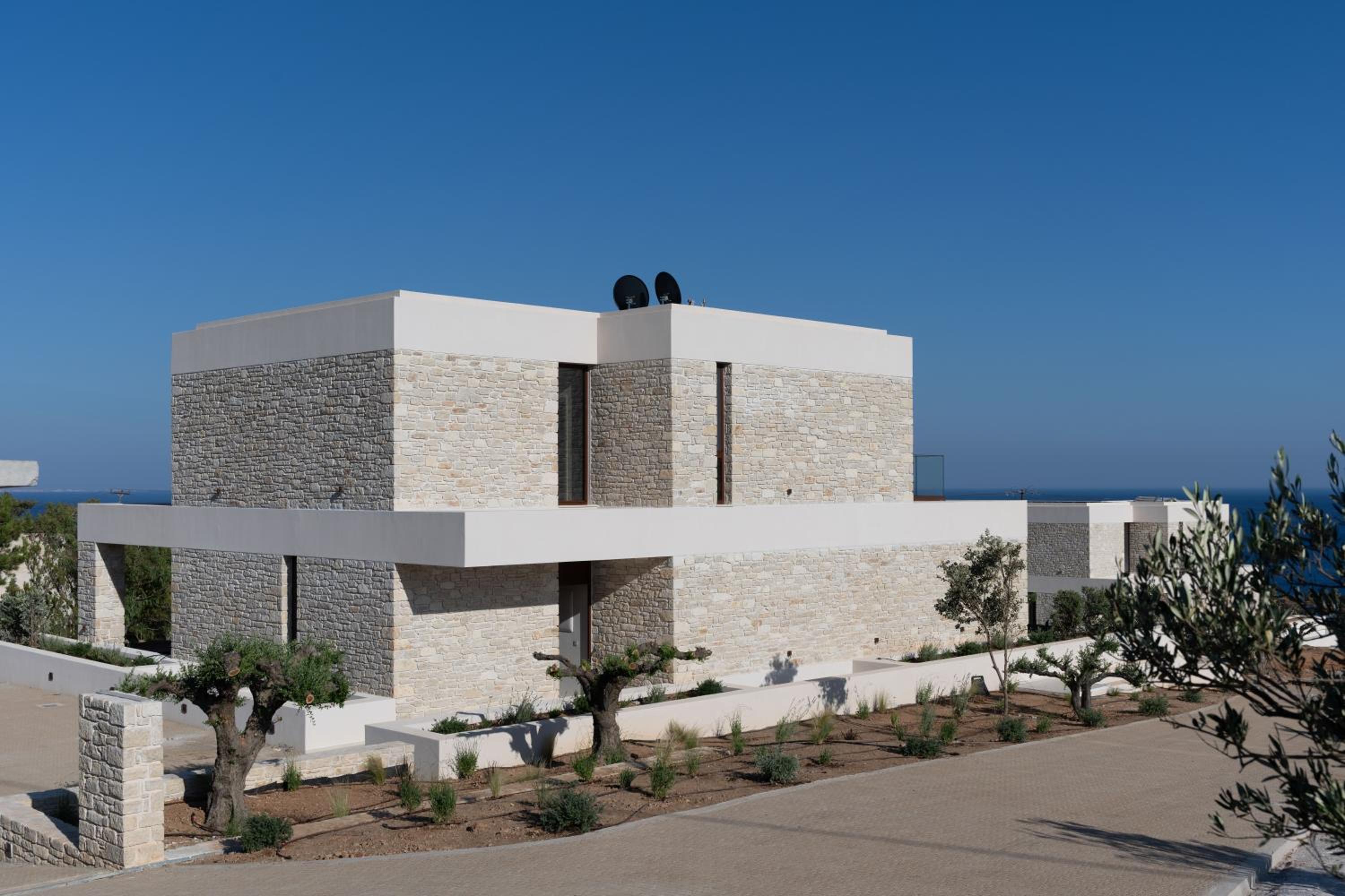 Seanatra Luxury Villas