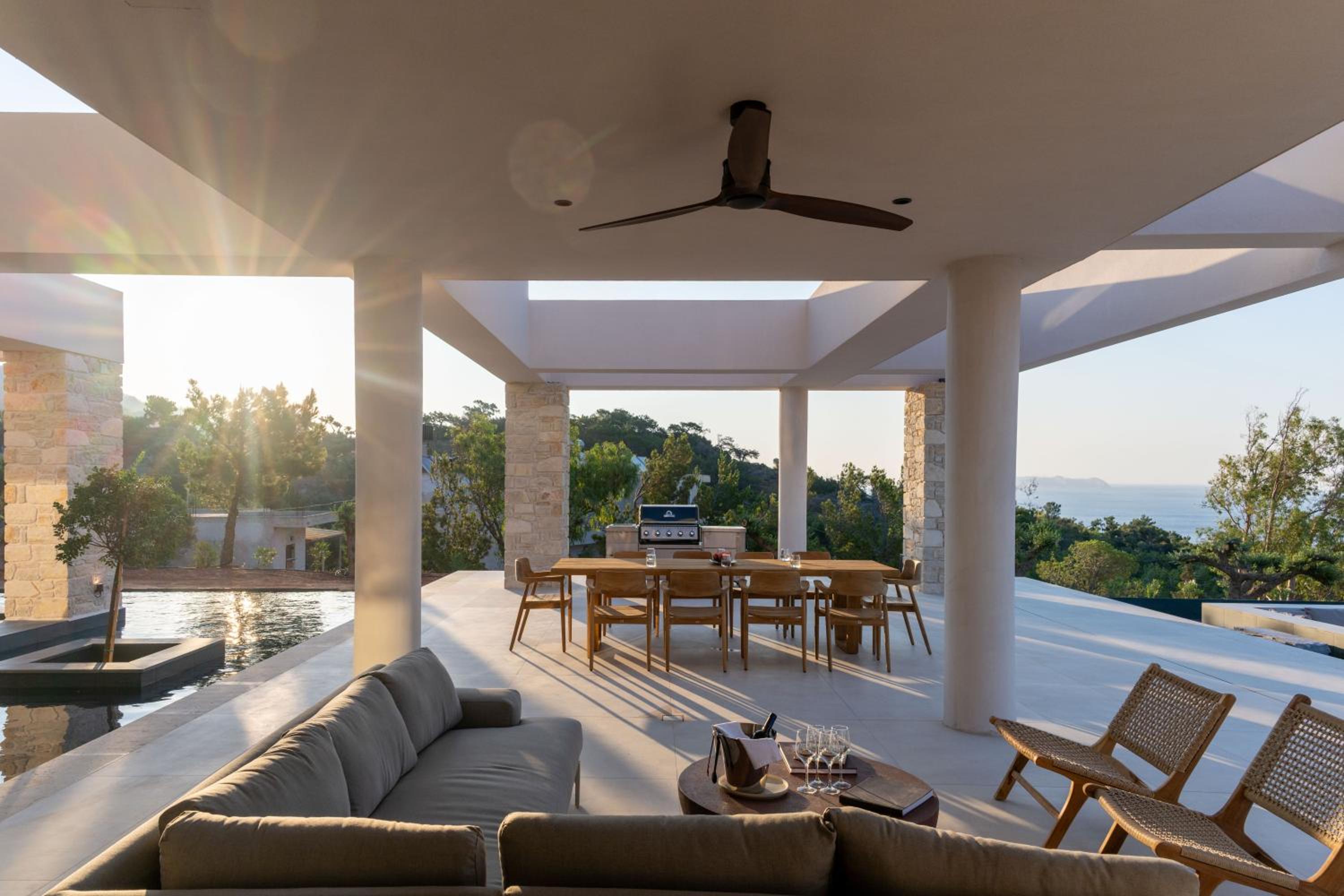 Seanatra Luxury Villas