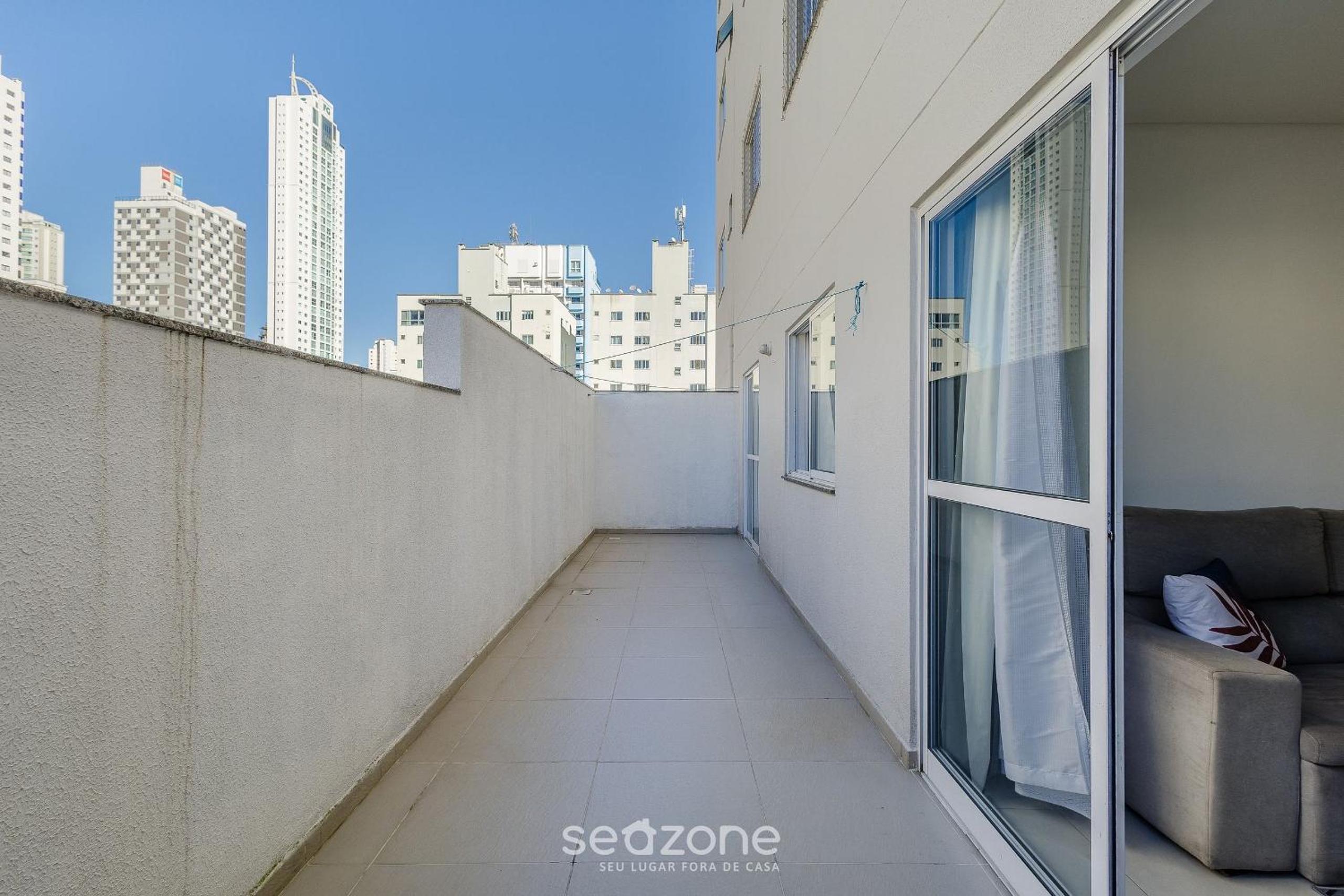 Apart with barbecue 600m from the beach GEN0102